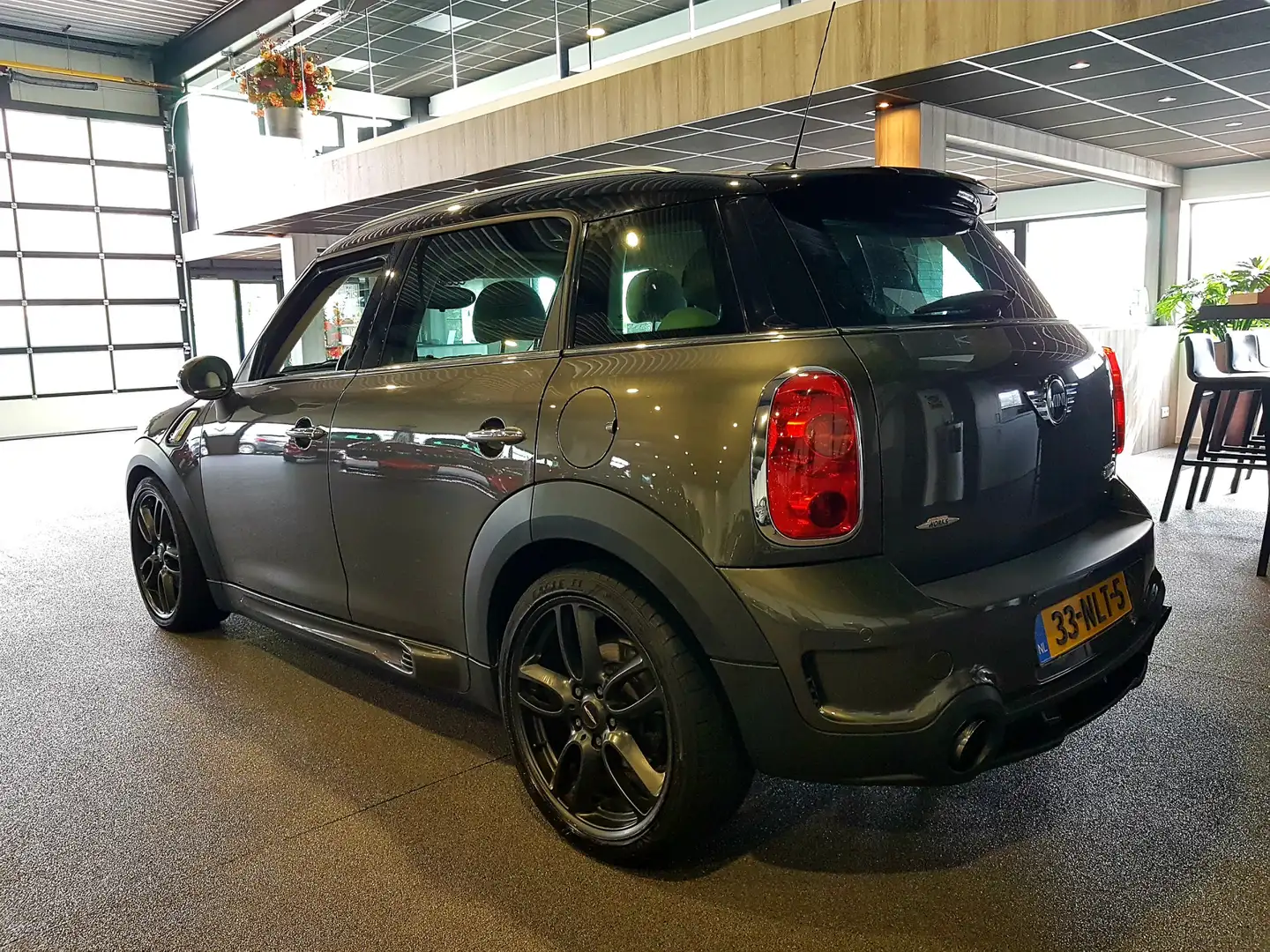 MINI John Cooper Works Countryman Mini 1.6 S JCW Chili Volleder | Navigatie | Cruise Grau - 2