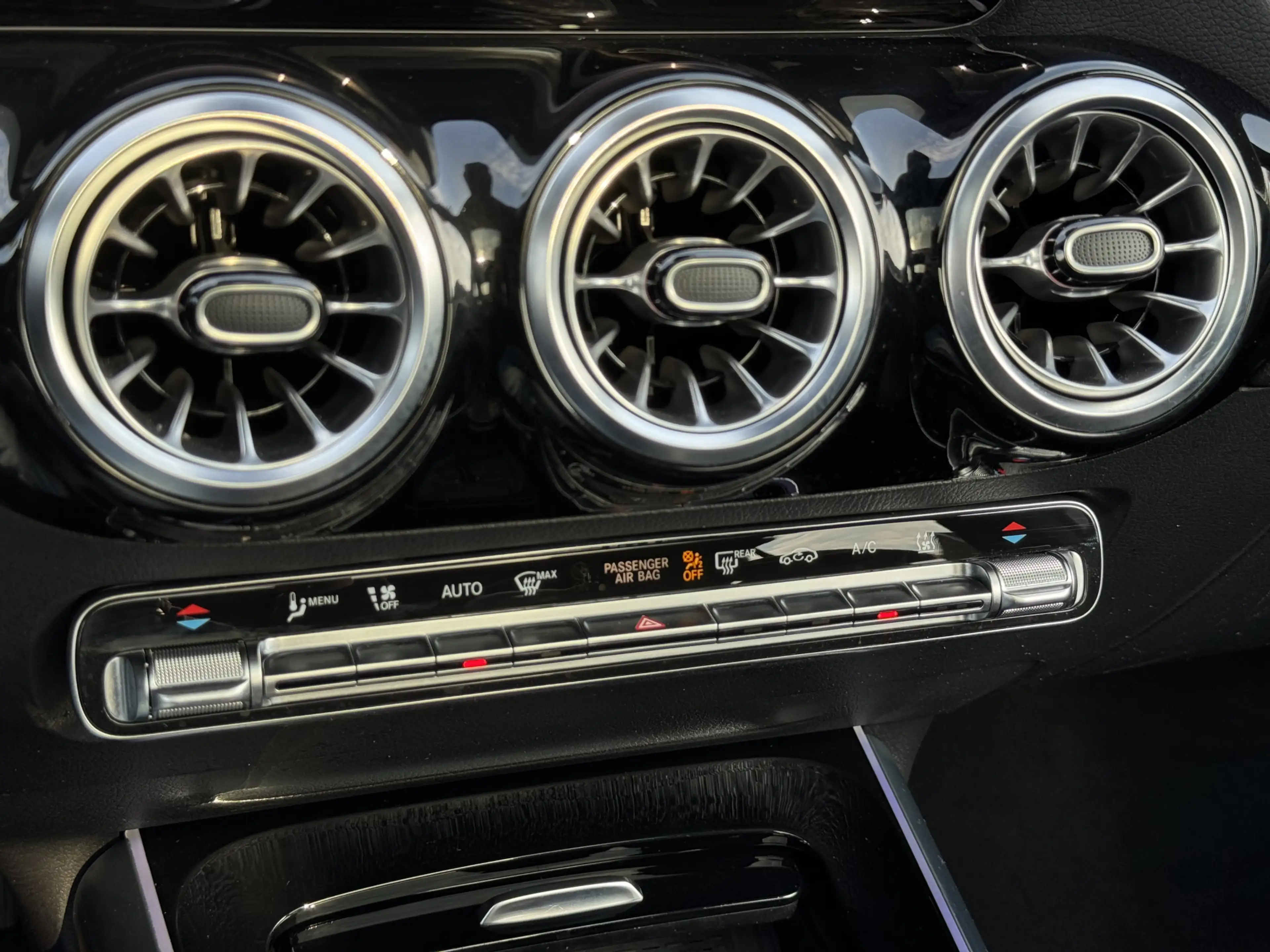 Mercedes-Benz EQA 250 Luxury Line 67 kWh Burmester | 360 camera | Leder — photo 11