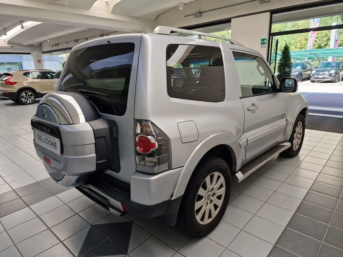 Mitsubishi Pajero Pajero 3.2 DI-D 16V 3p. Instyle AUTOCARRO N1 2 PO Gris - 2
