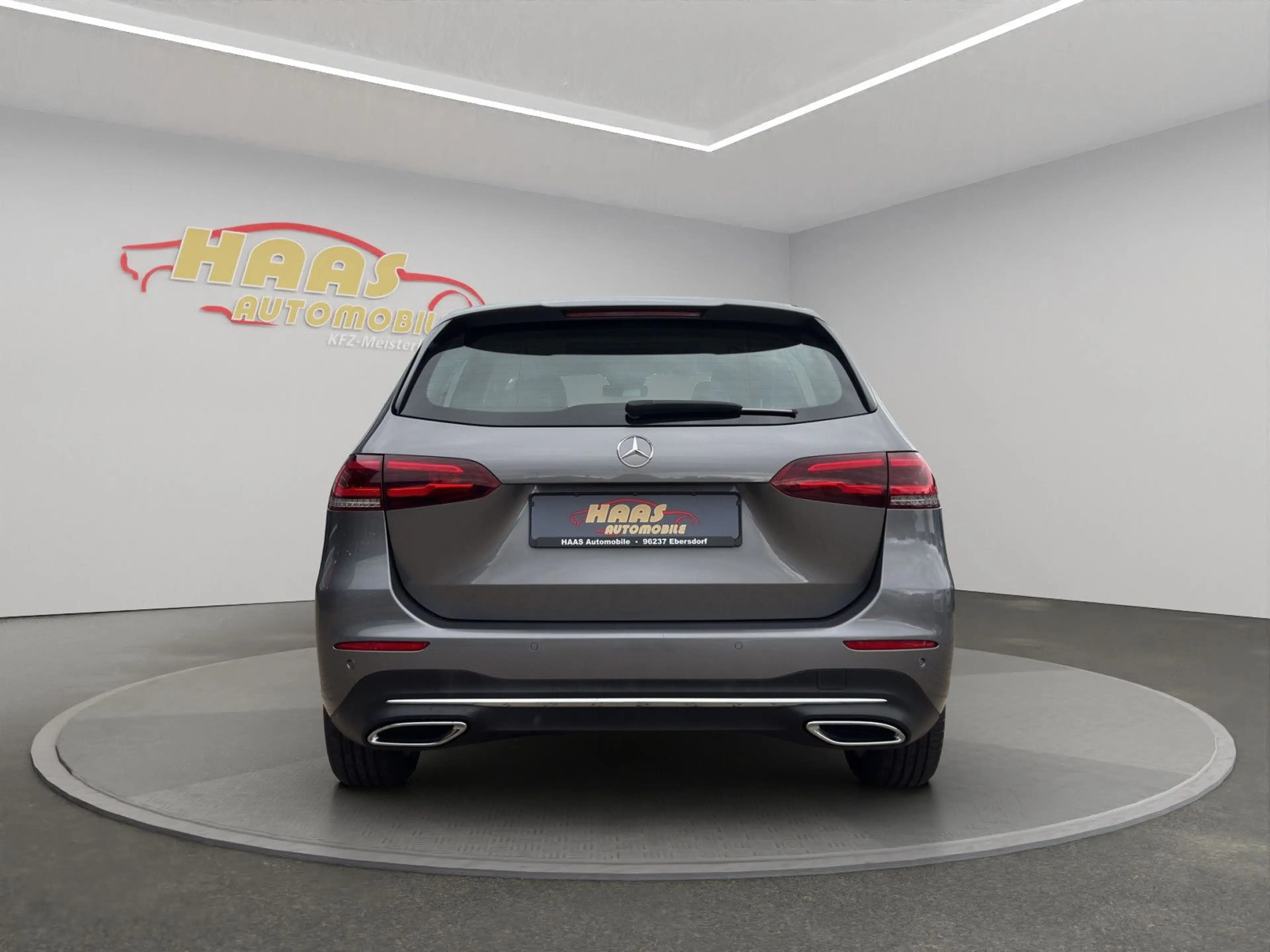 Mercedes-Benz B 220 4Matic*LED*Navi*Dig Tacho*Tempomat*Kamera* — photo 6