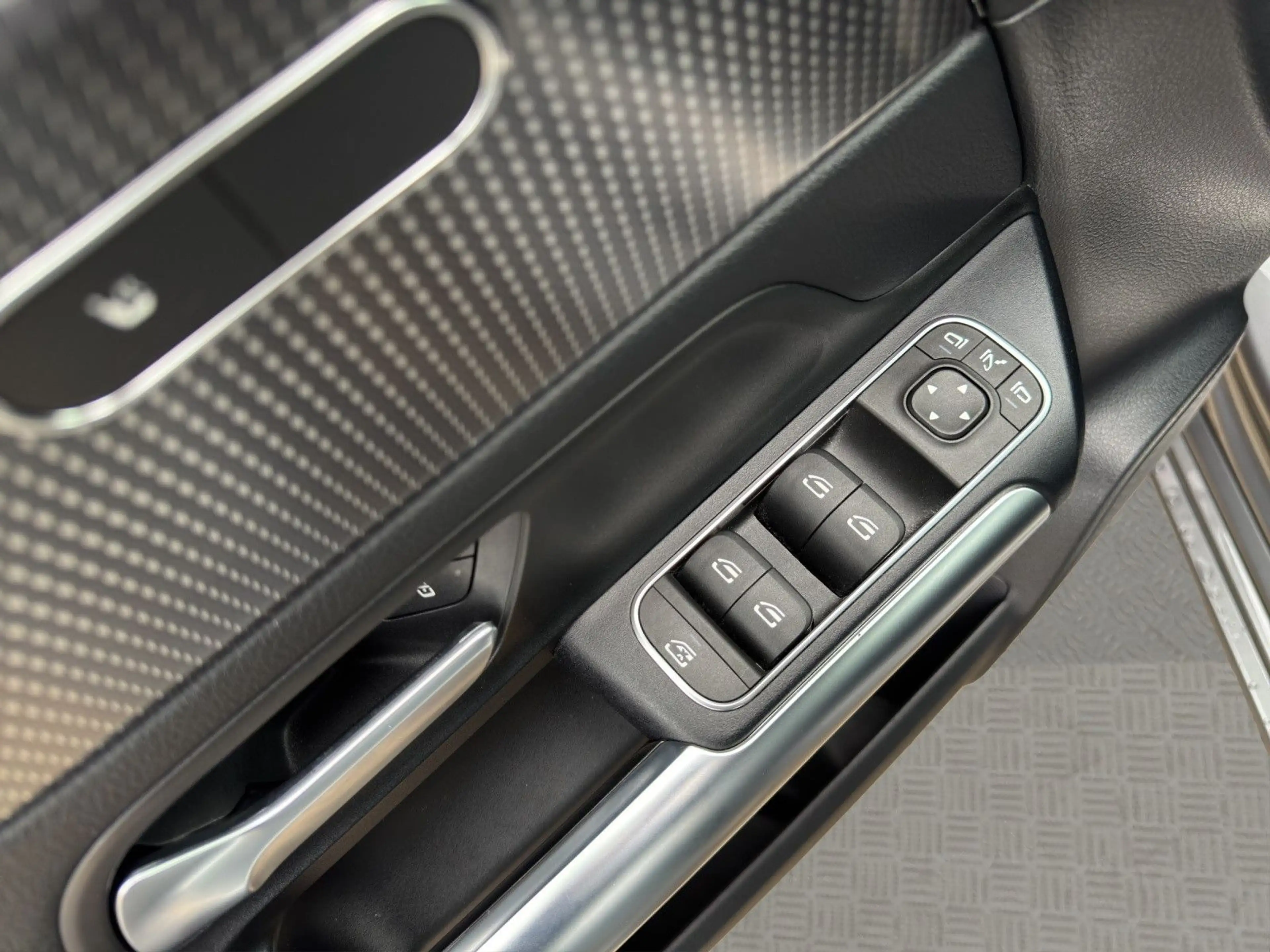 Mercedes-Benz B 220 4Matic*LED*Navi*Dig Tacho*Tempomat*Kamera* — photo 10