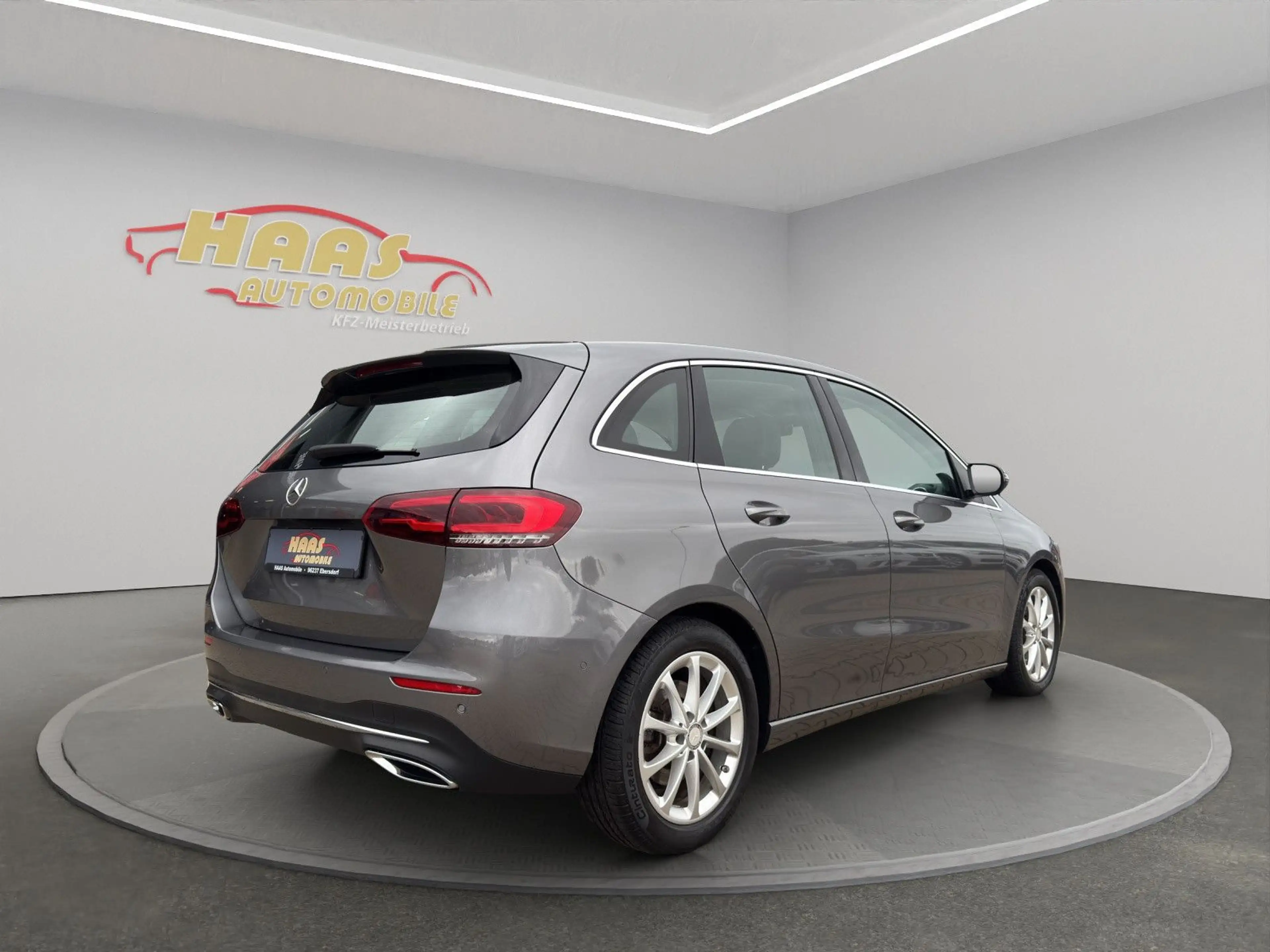 Mercedes-Benz B 220 4Matic*LED*Navi*Dig Tacho*Tempomat*Kamera* — photo 5