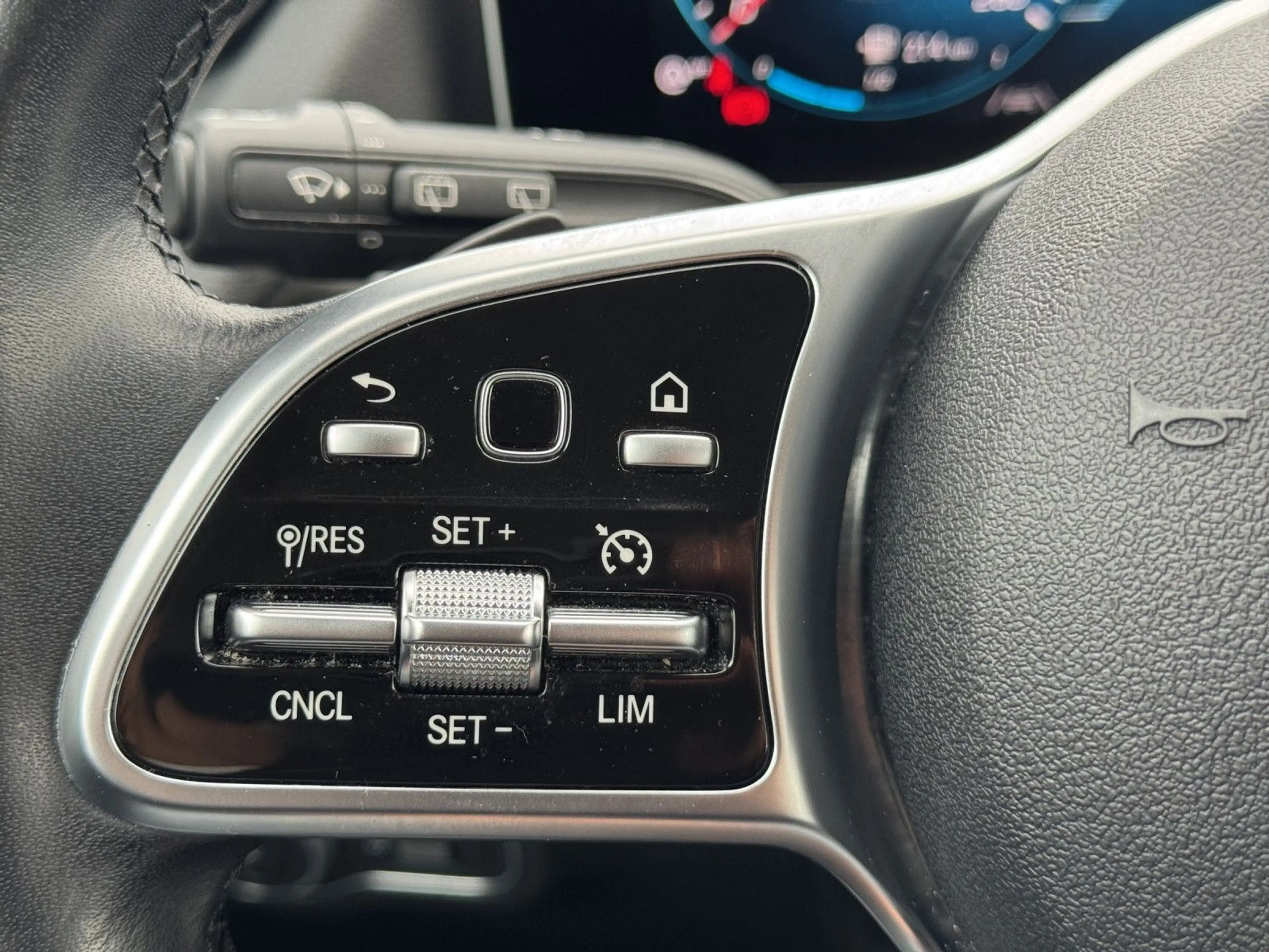 Mercedes-Benz B 220 4Matic*LED*Navi*Dig Tacho*Tempomat*Kamera* — photo 15