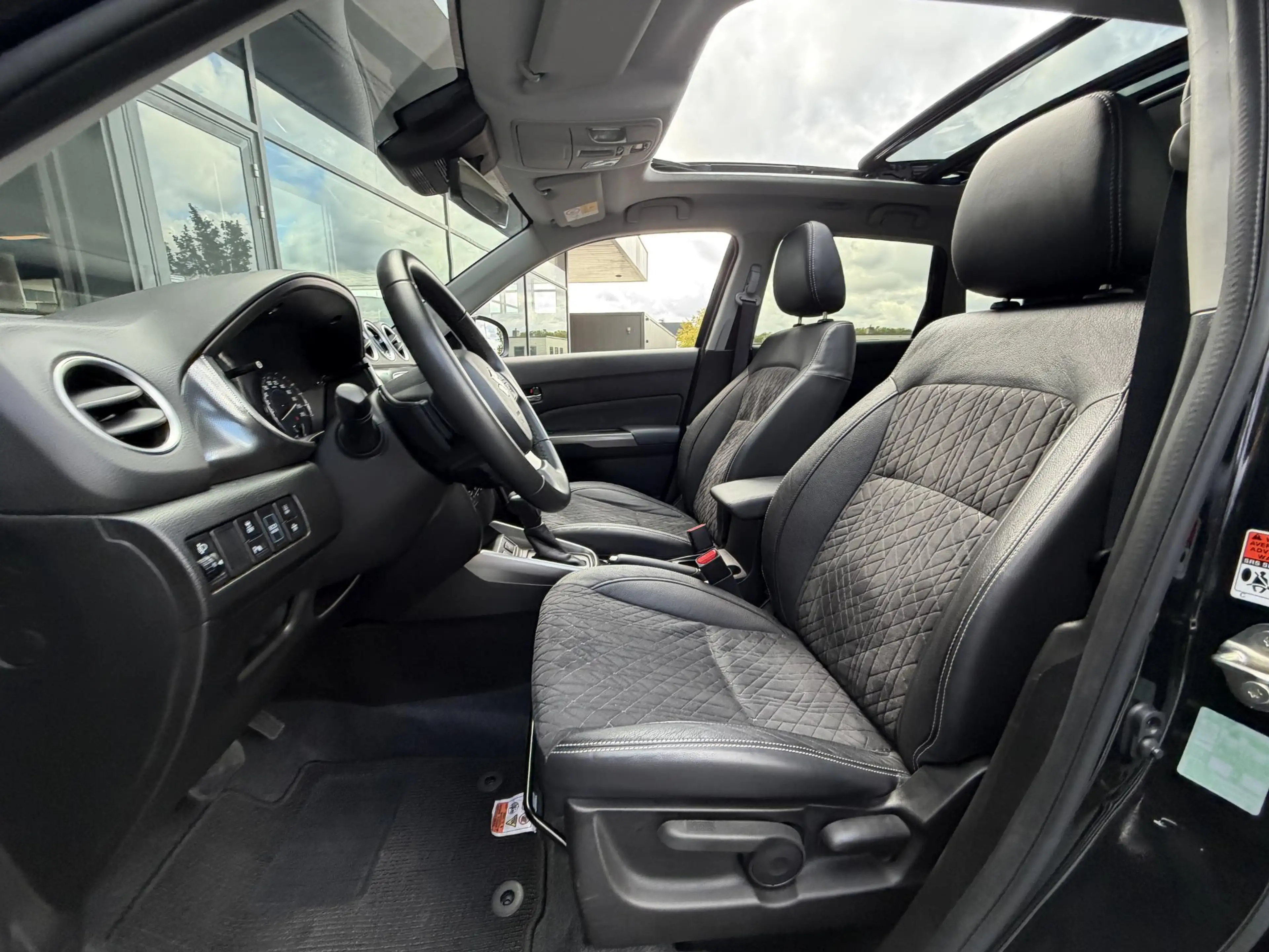 Suzuki Vitara 1.5 Hybrid Style Automaat 115PK | Panoramadak | Ha — photo 7