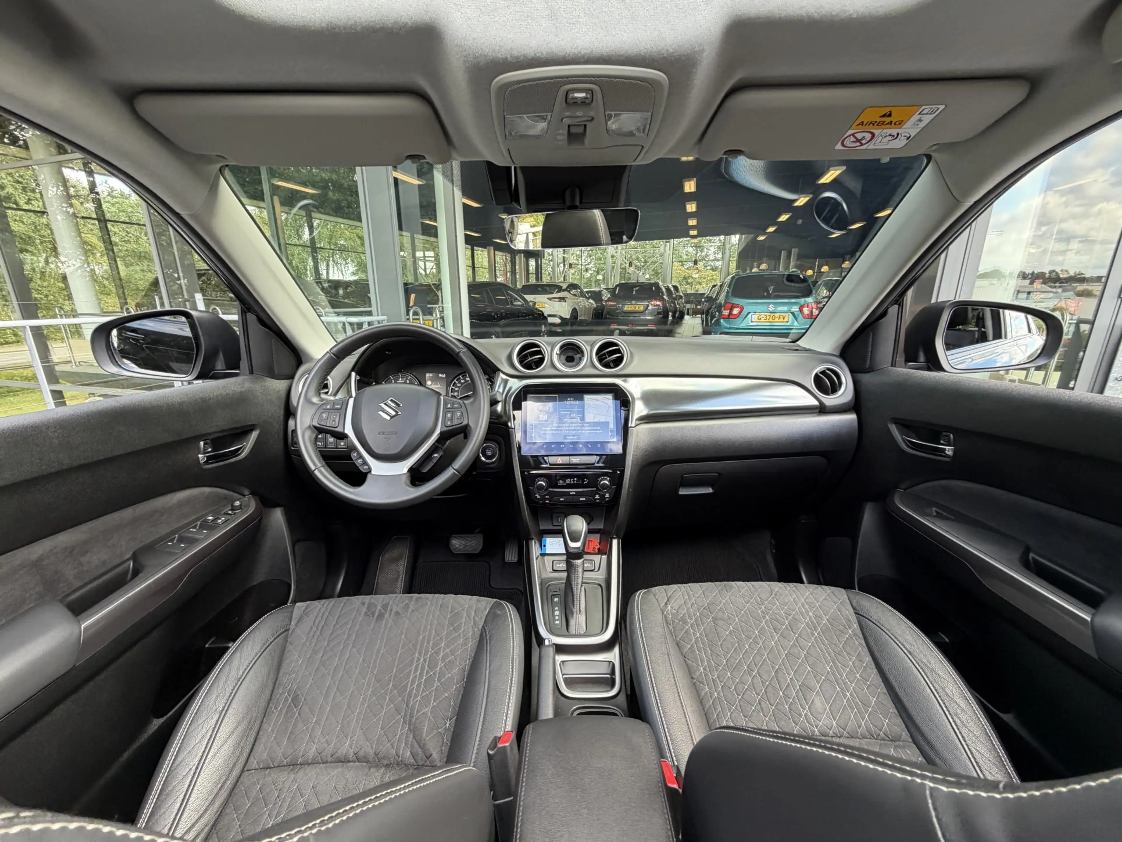 Suzuki Vitara 1.5 Hybrid Style Automaat 115PK | Panoramadak | Ha — photo 3