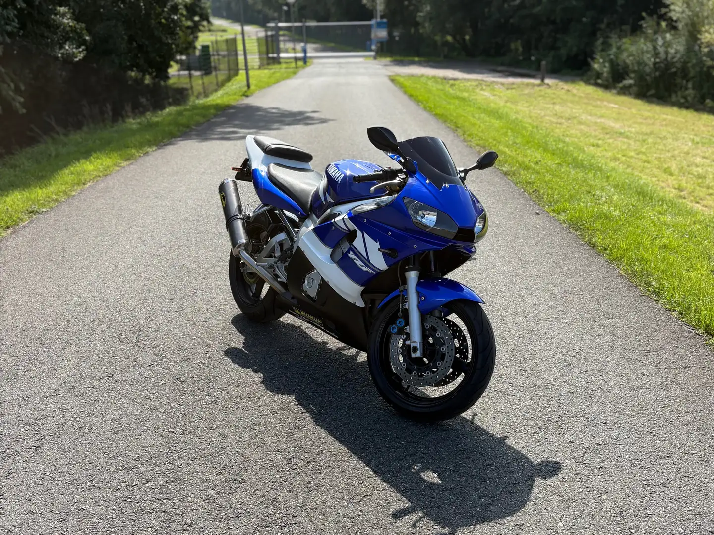 Yamaha YZF-R6 A2 Blauw - 1
