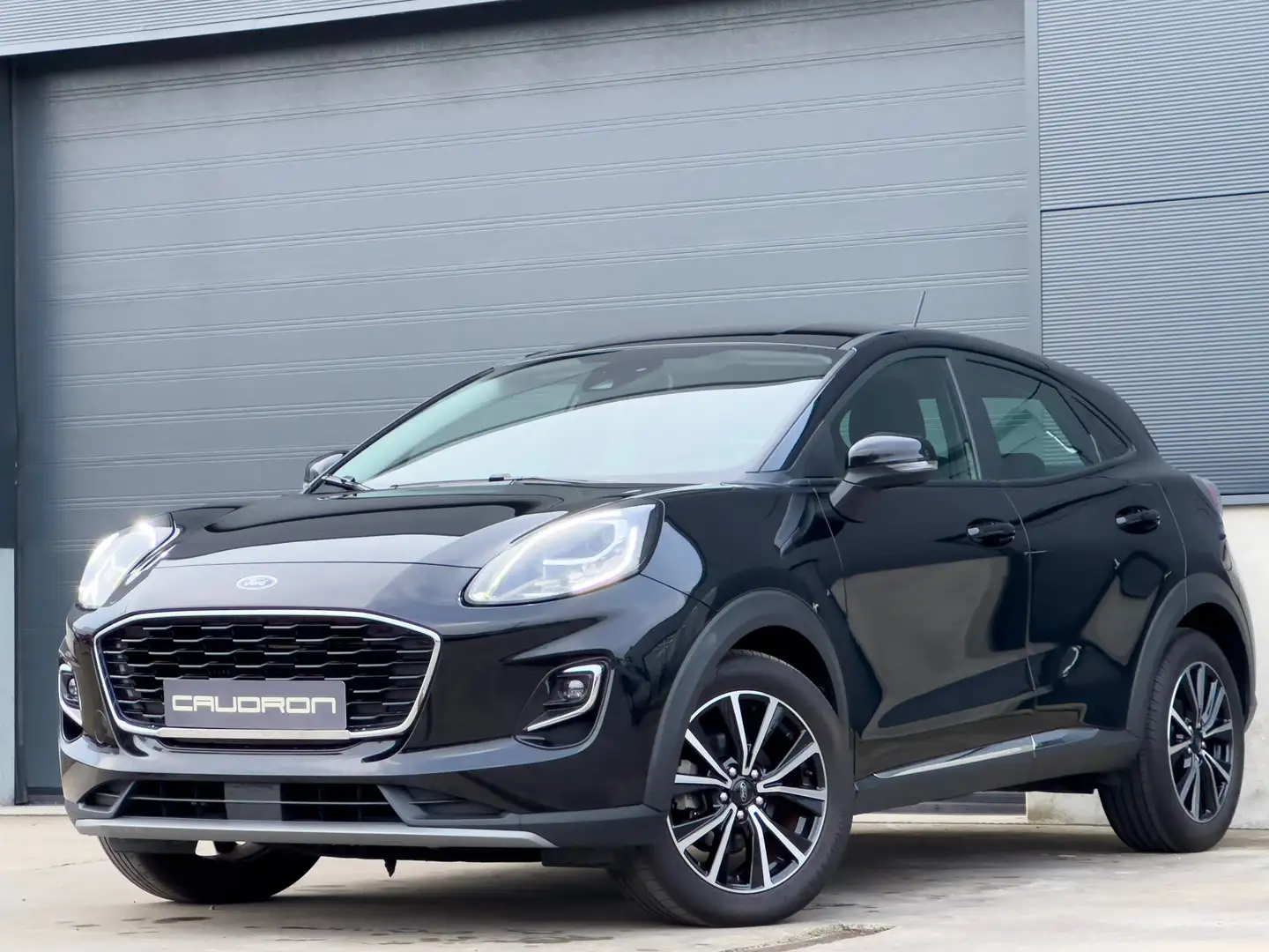 Ford Puma 1.0 EcoB. 125pk Hybrid Titanium | SUV  |  Garantie Negro - 1