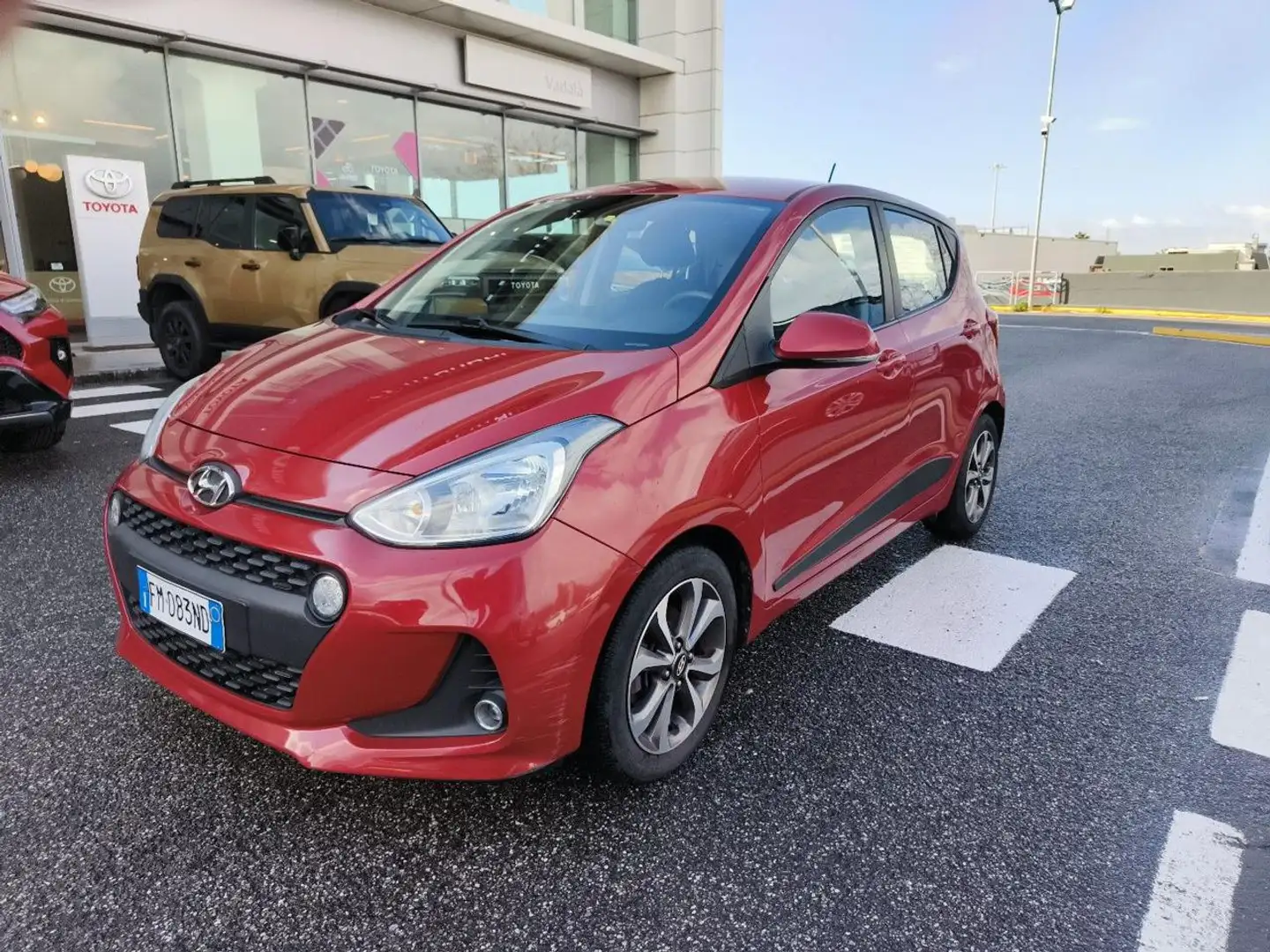 Hyundai i10 1.2 MPI Style A/T Rosso - 1