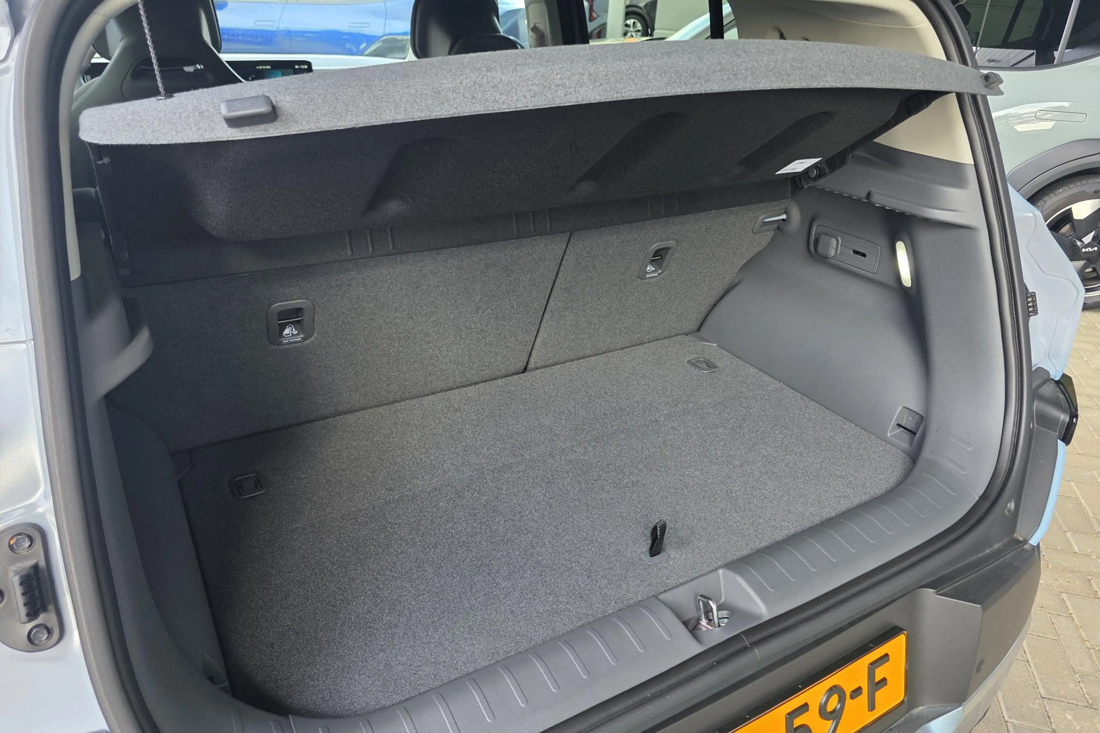 Kia EV2 Plus 42.2 kWh | Alleen beschikbaar voor proefritte — photo 8