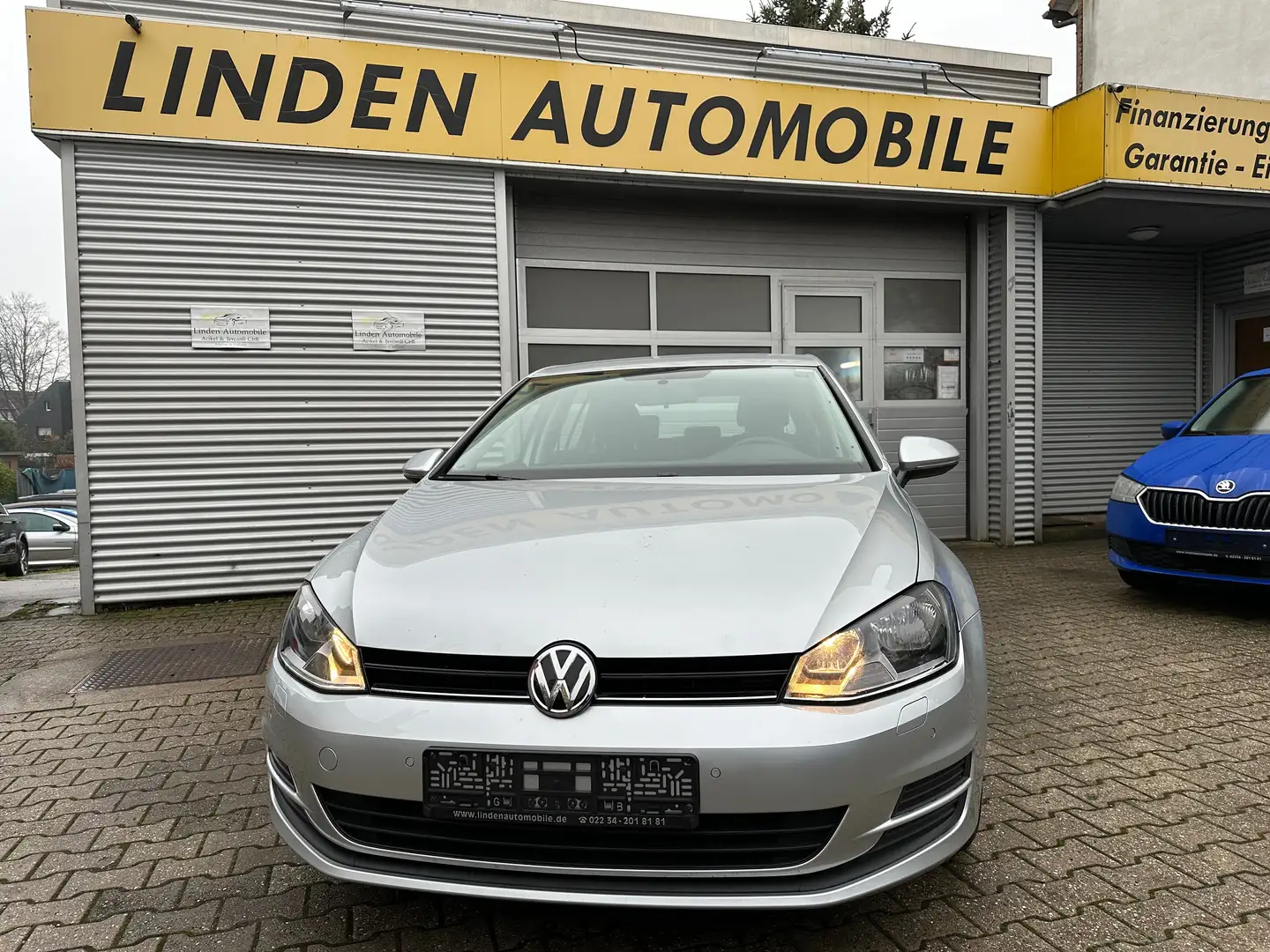 Volkswagen Golf Trendline BMT Grijs - 1