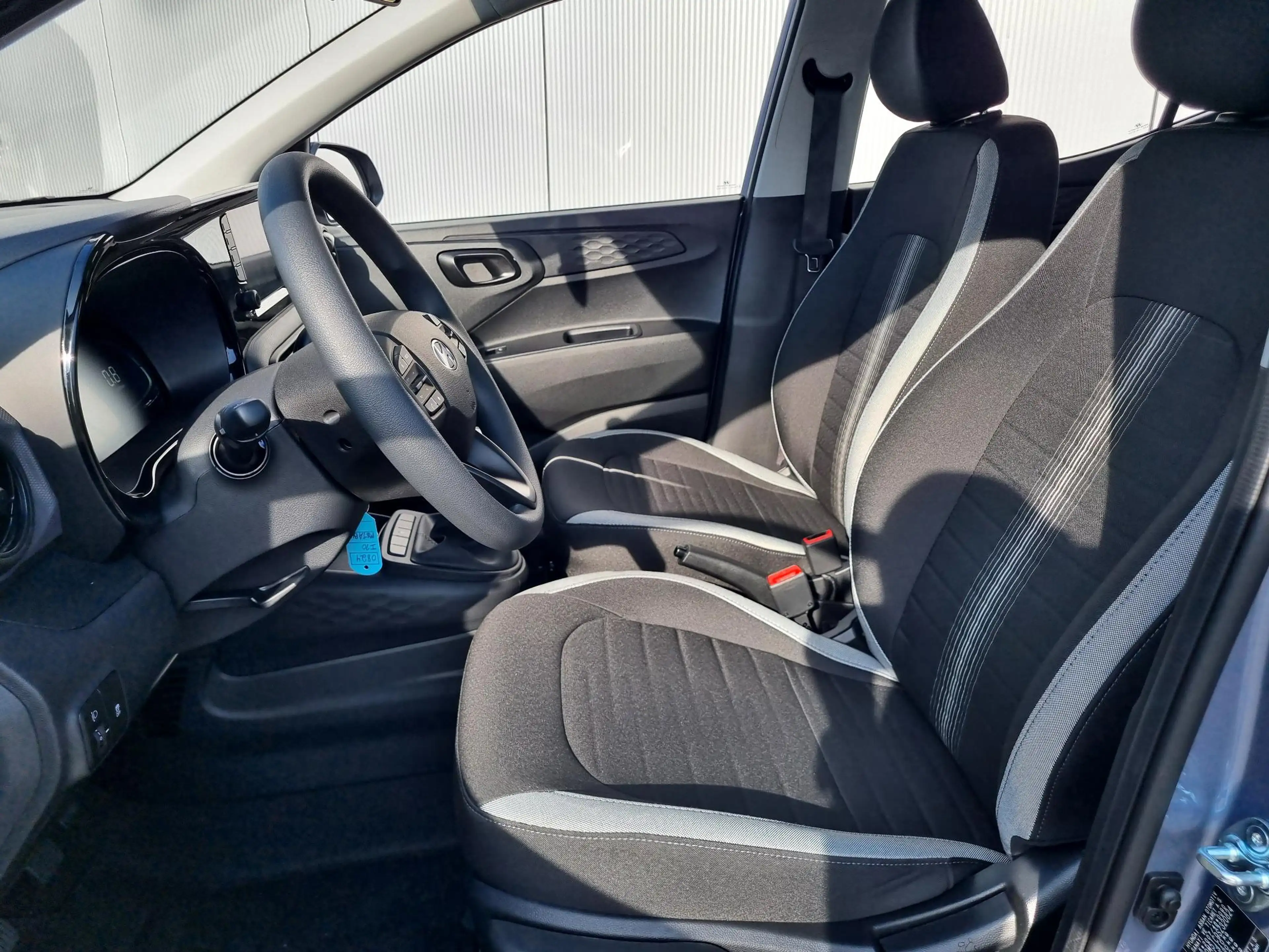 Hyundai i10 1.0 Comfort / Navigatie / Apple & Android carplay — photo 5