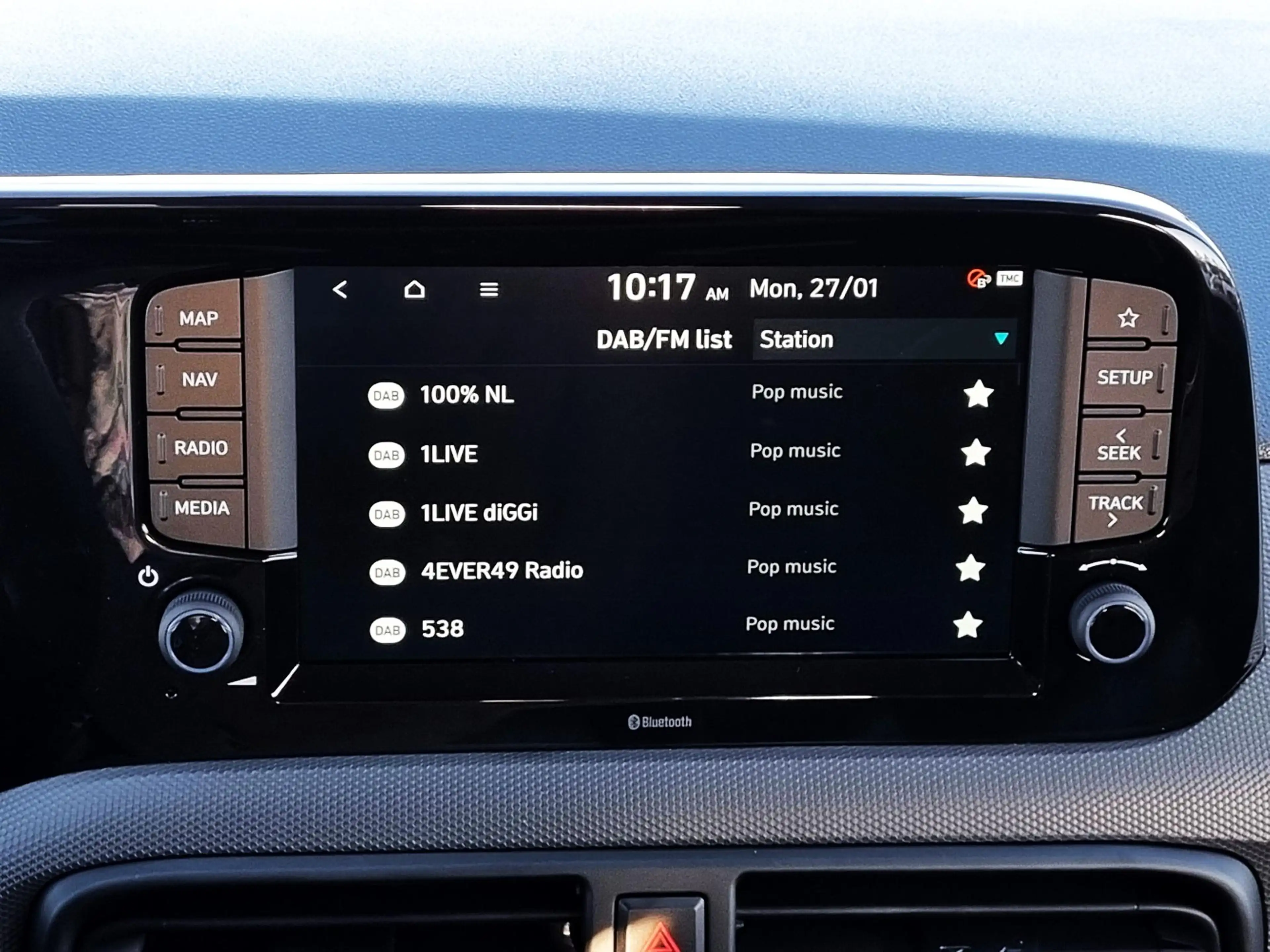Hyundai i10 1.0 Comfort / Navigatie / Apple & Android carplay — photo 9