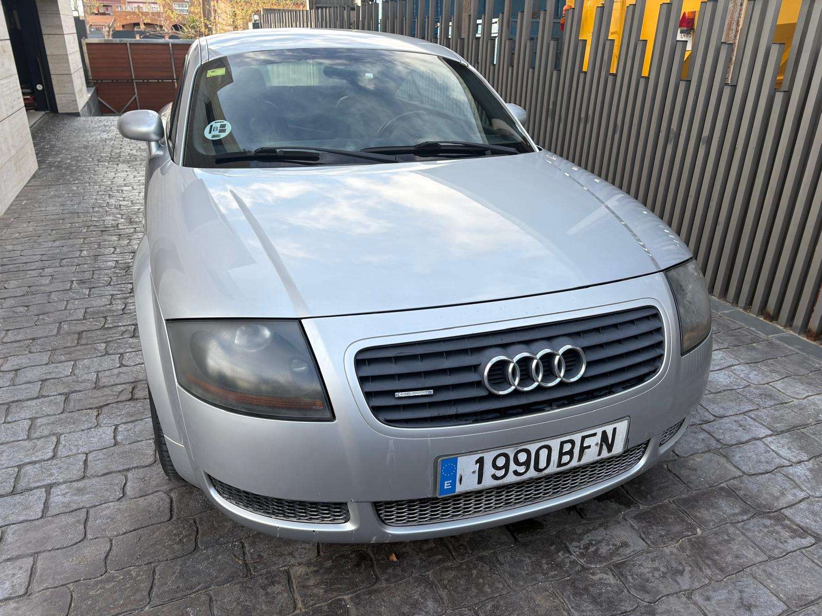 Audi TT TT Coupé 1.8T 180 - foto 1