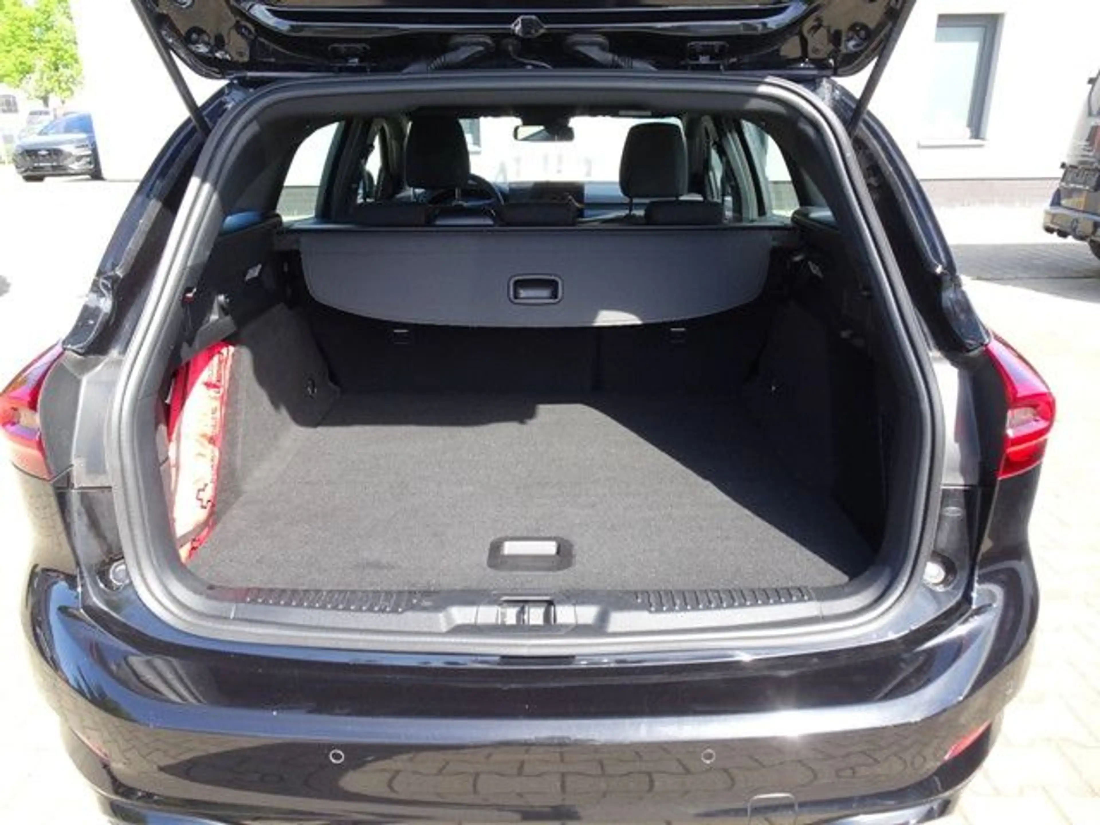 Ford Focus Turnier ST-Line Design — photo 14