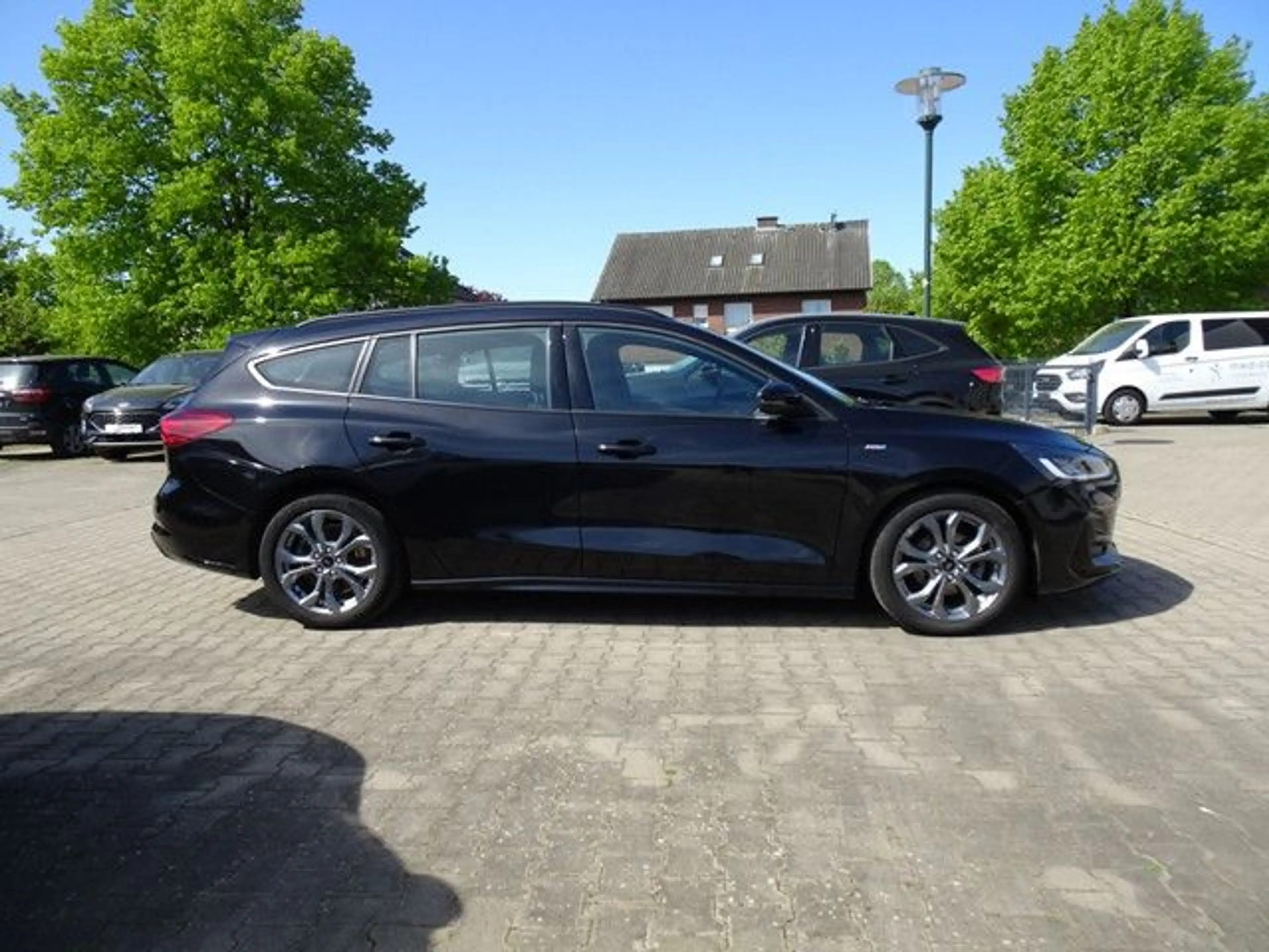 Ford Focus Turnier ST-Line Design — photo 8