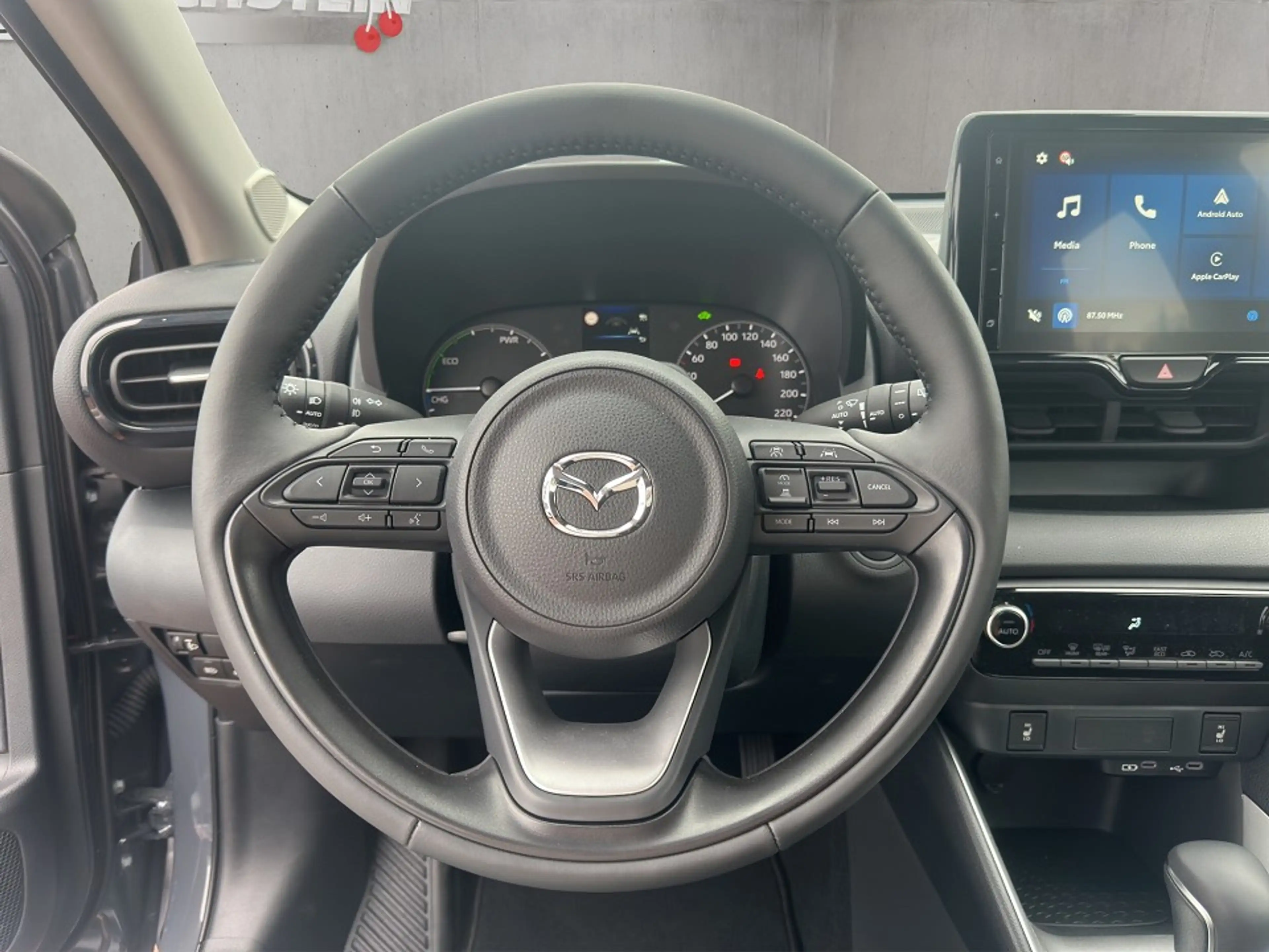Mazda 2 Hybrid EXCLUSIVE-LINE +KAMERA+SITZHEIZUNG+LED+ — photo 10