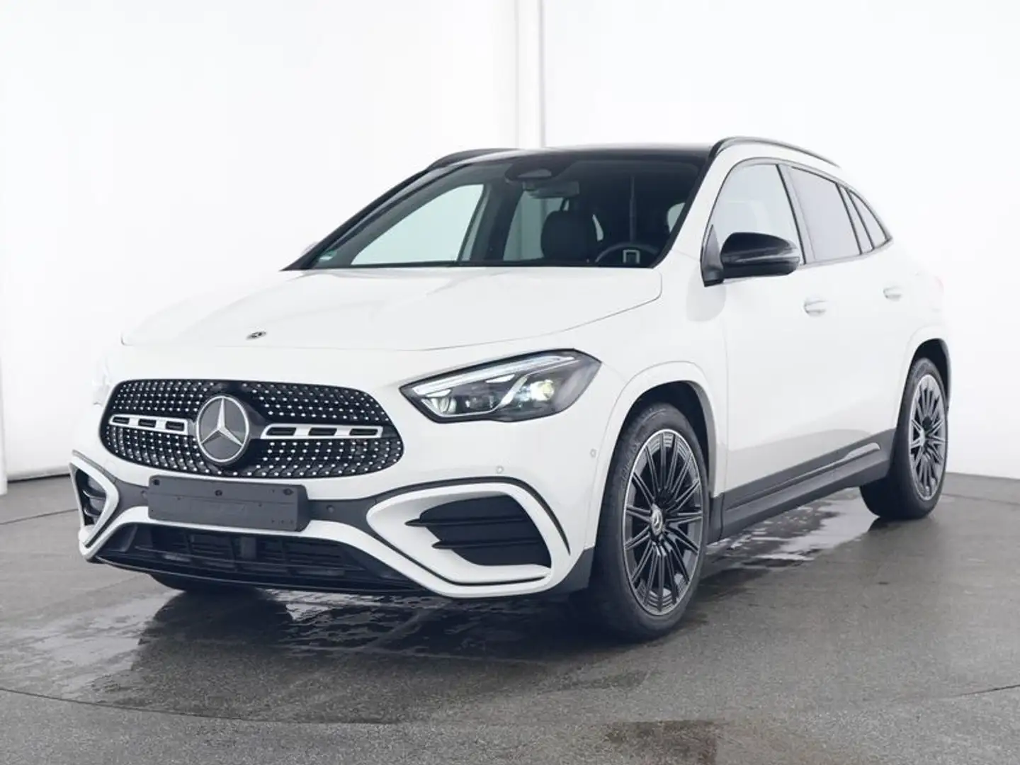 Mercedes-Benz GLA 250 AMG 4M Night Panorama Distronic Totw. 20 Weiß - 1