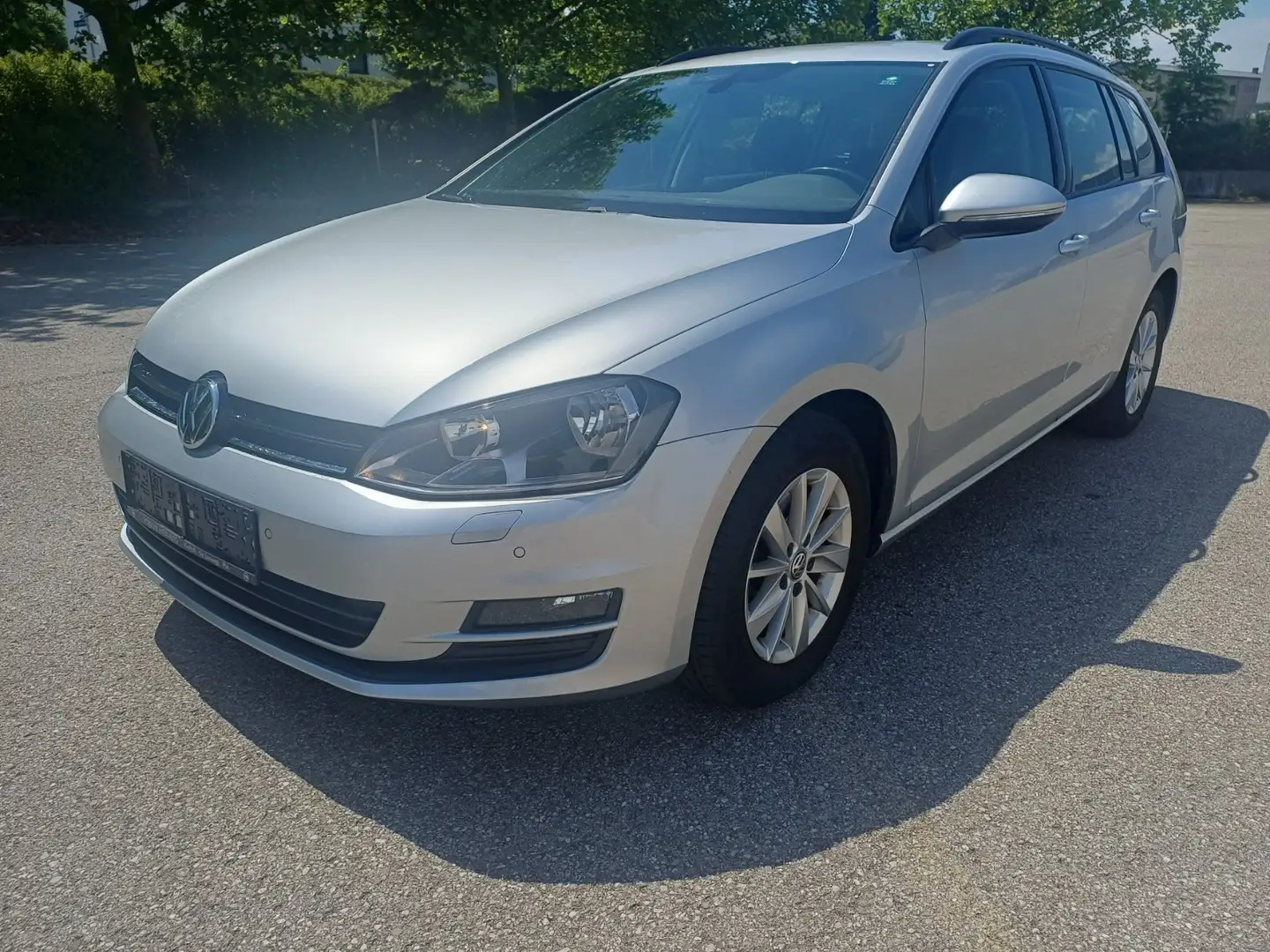 Volkswagen Golf Variant Golf Variant Rabbit BMT 1,6 TDI 4Motion Rabbit Grau - 2