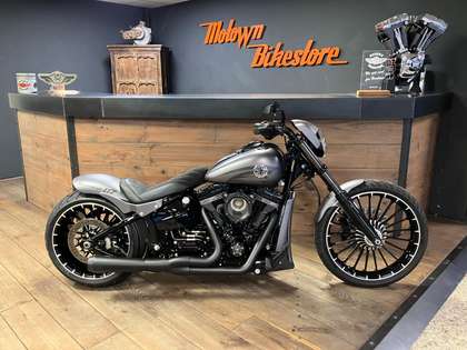 Harley-Davidson Breakout FXSB 117Ci Custom Thunderbike Rear Turbine Wheels