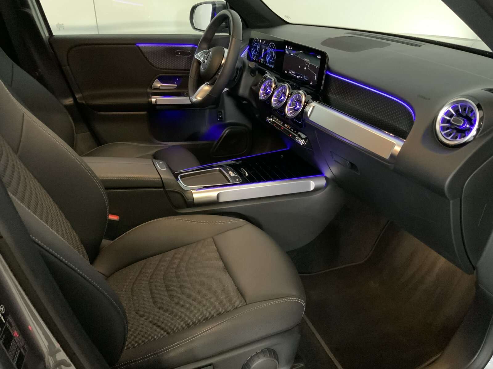 Mercedes-Benz EQB