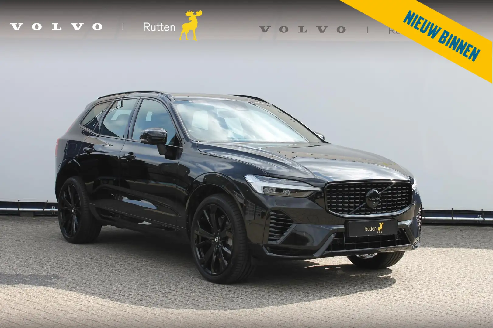 Volvo XC60 T6 350PK Automaat Plug-In Plus Black Edition Panor Zwart - 1