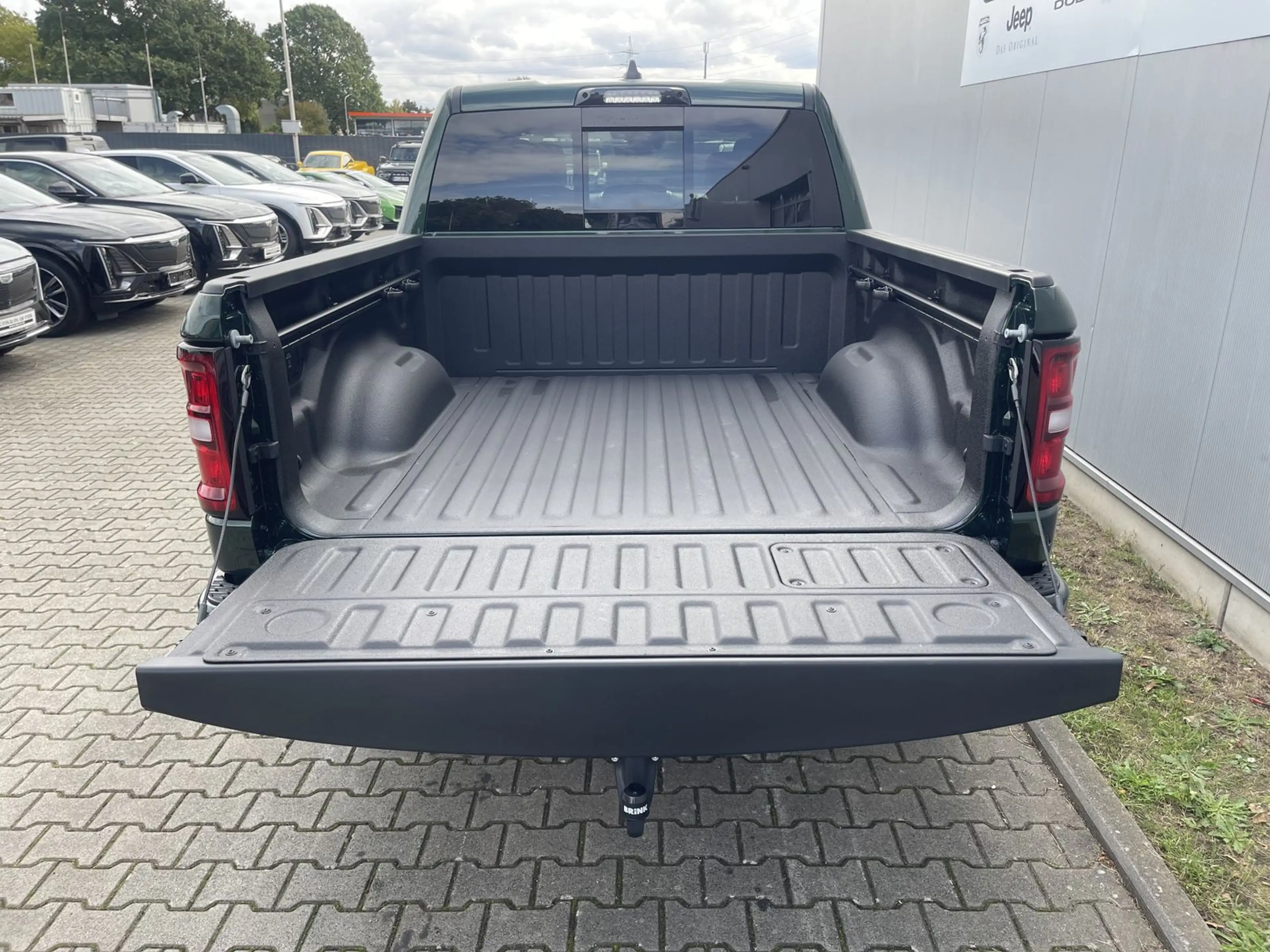 Dodge RAM 1500 Laramie Night 5.7 V8 MJ26 — photo 5