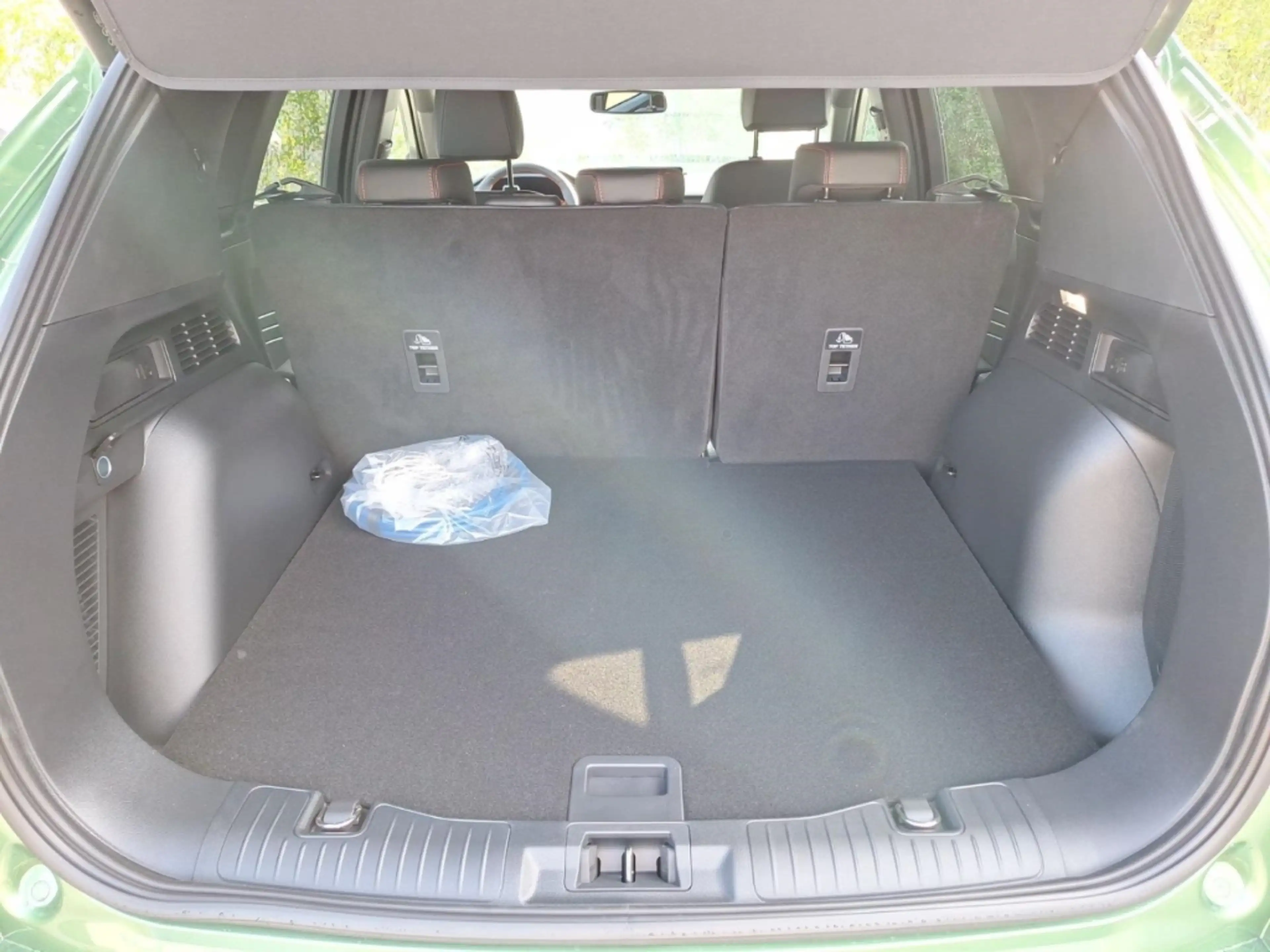 Ford Kuga 2.5l Plug-In Hybrid ST-Line X *Lenkradheiz.* -Euro — photo 12