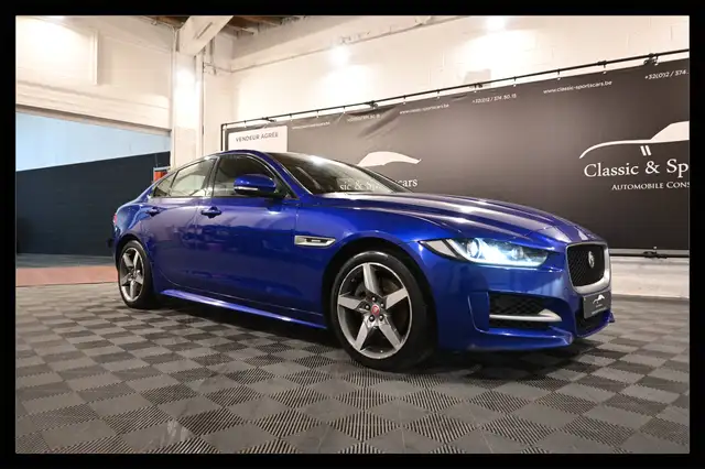 Jaguar XE XE 2.0 T Edition R-SPORT / CUIR / CAMERA / LEDS / GPS NAVIGATION / PDC !!