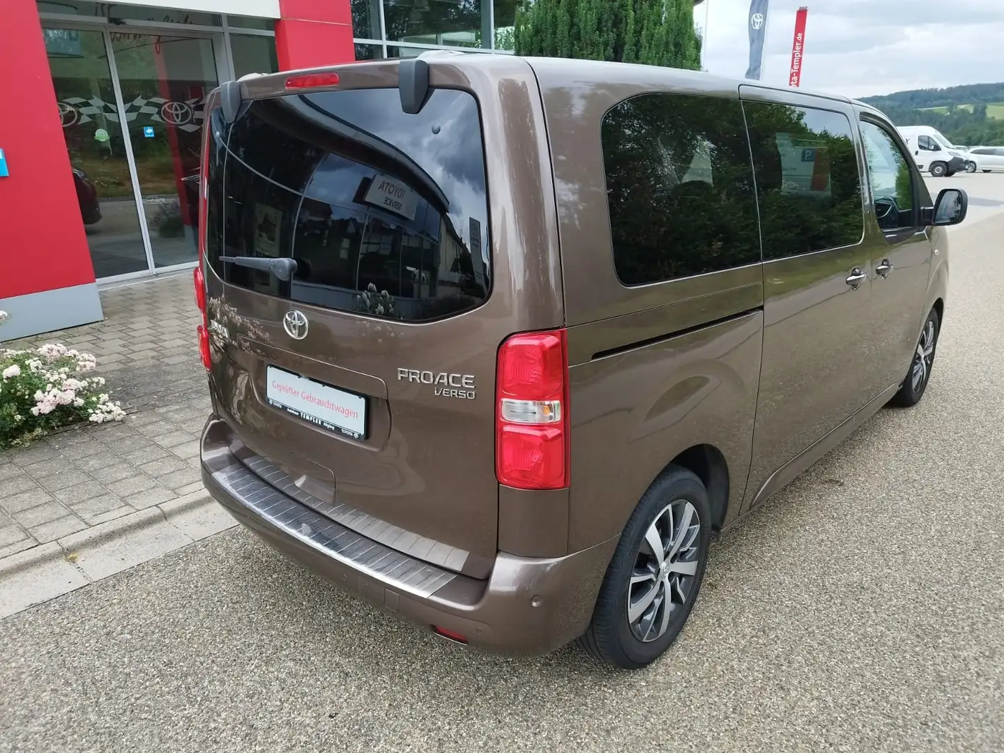 Toyota Proace Family Comfort SHZ, 8-SITZER, AHK, RELAX Garantie Marrón - 2