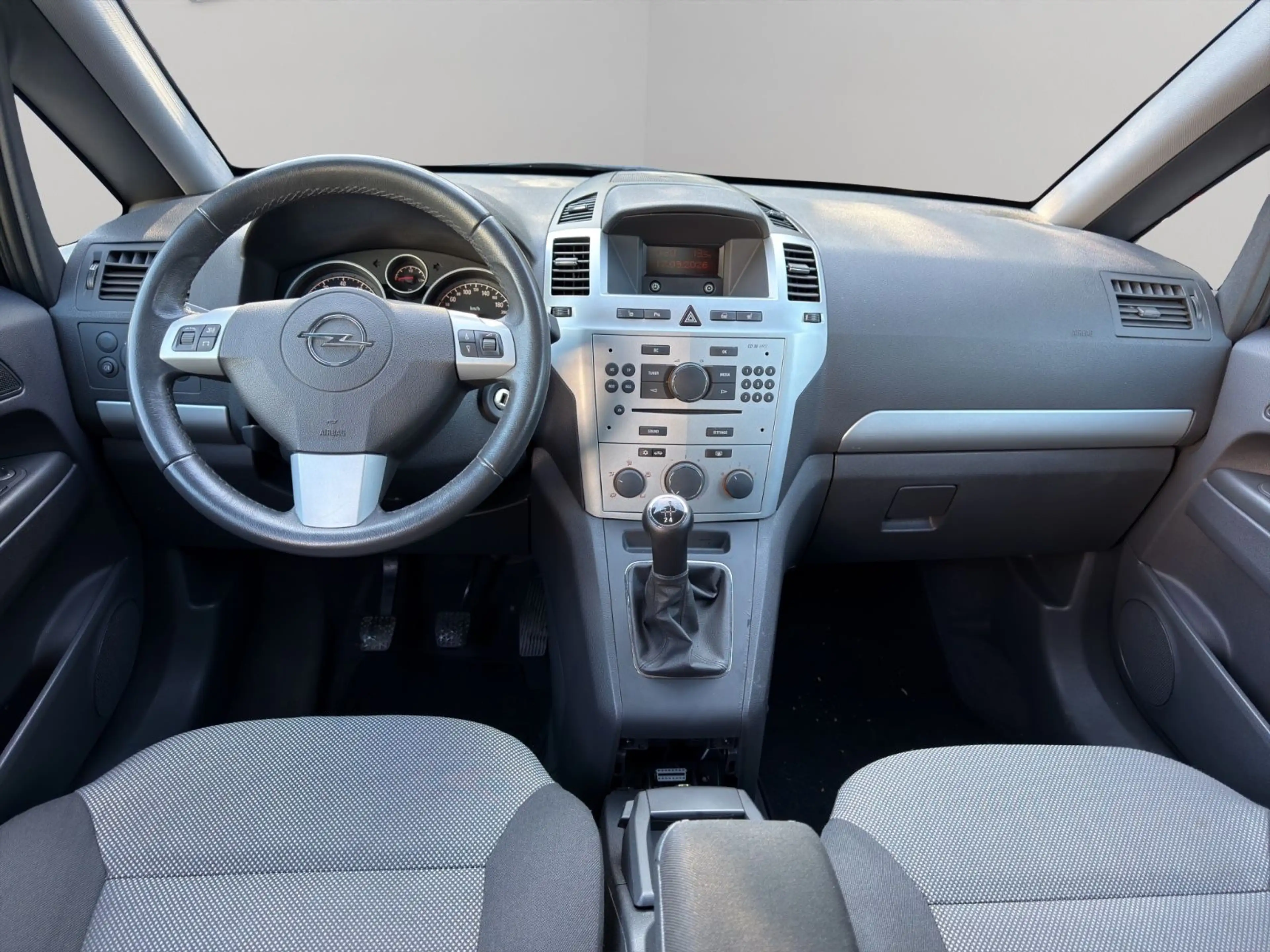 Opel Zafira 1.6 B Family 7.Sitzer TÜV NEU PDC Klima — photo 12