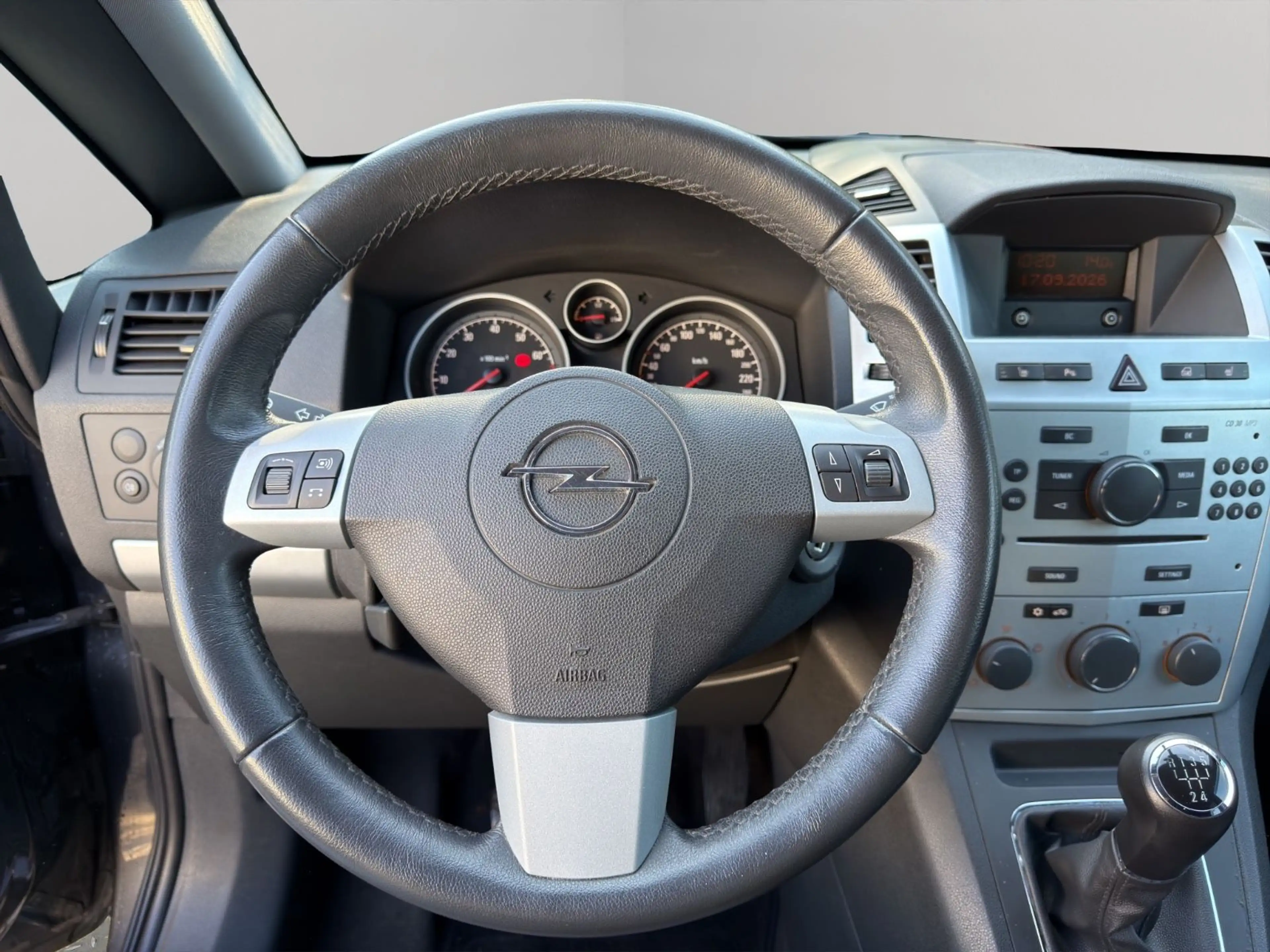 Opel Zafira 1.6 B Family 7.Sitzer TÜV NEU PDC Klima — photo 13