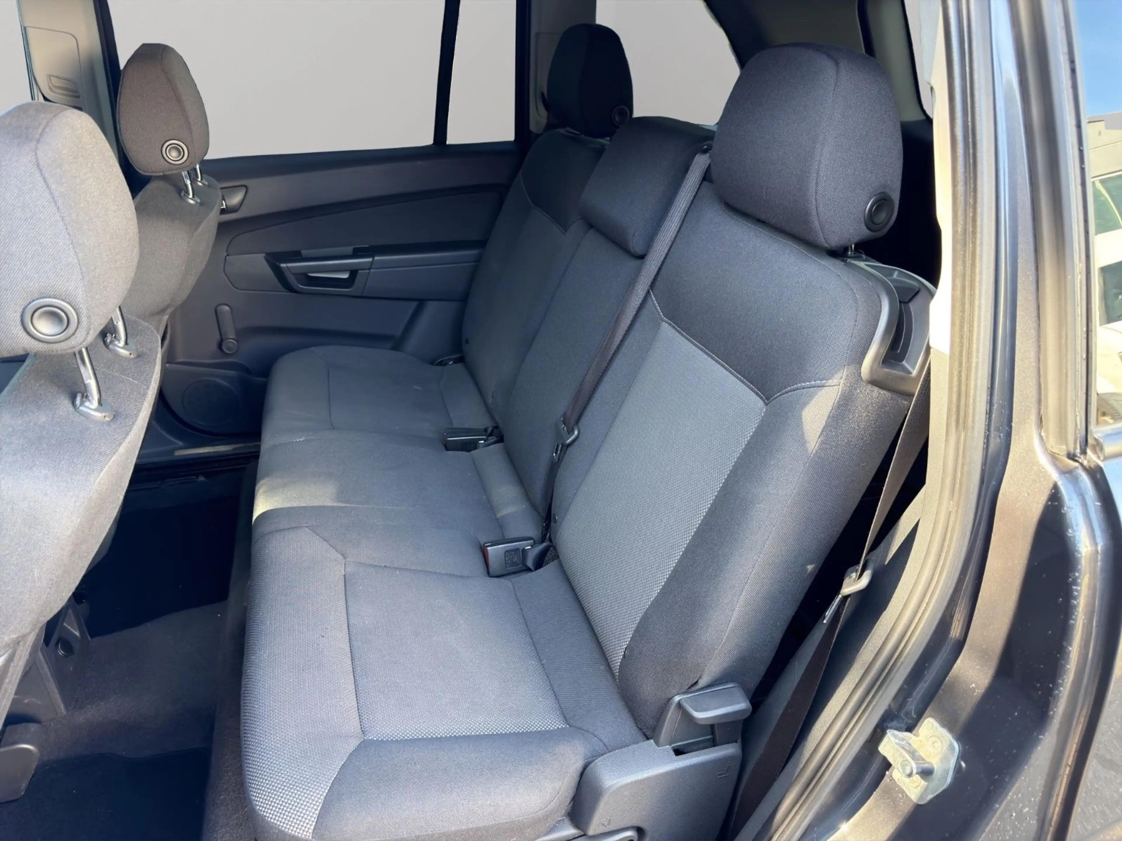 Opel Zafira 1.6 B Family 7.Sitzer TÜV NEU PDC Klima — photo 15
