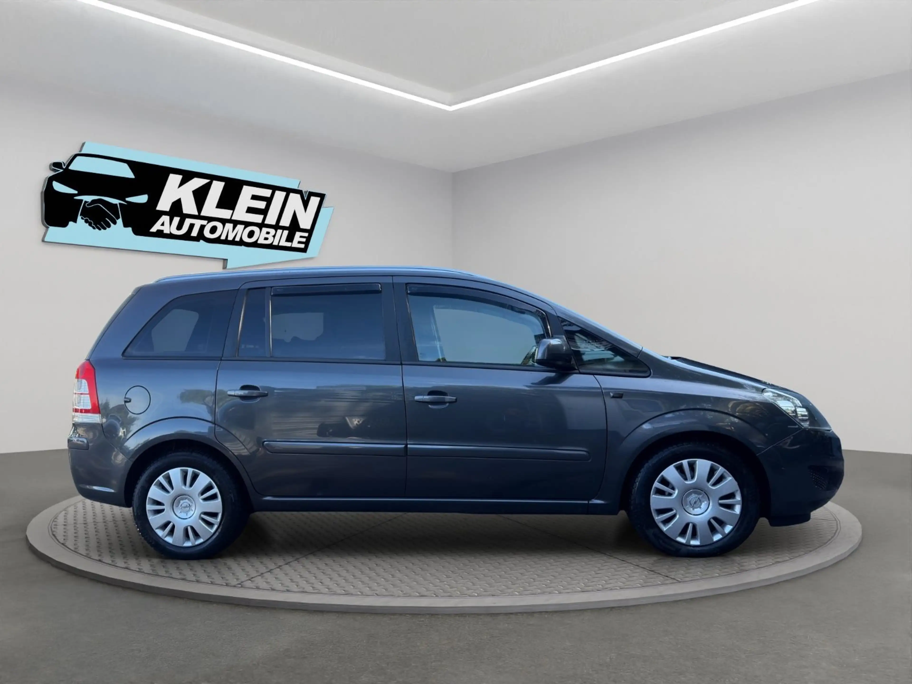 Opel Zafira 1.6 B Family 7.Sitzer TÜV NEU PDC Klima — photo 8