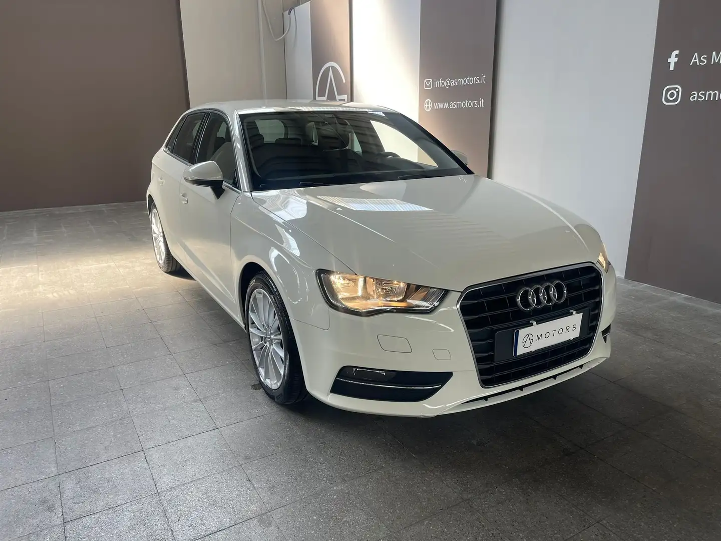 Audi A3 A3 Sportback 1.6 tdi Ambition s-tronic Weiß - 1