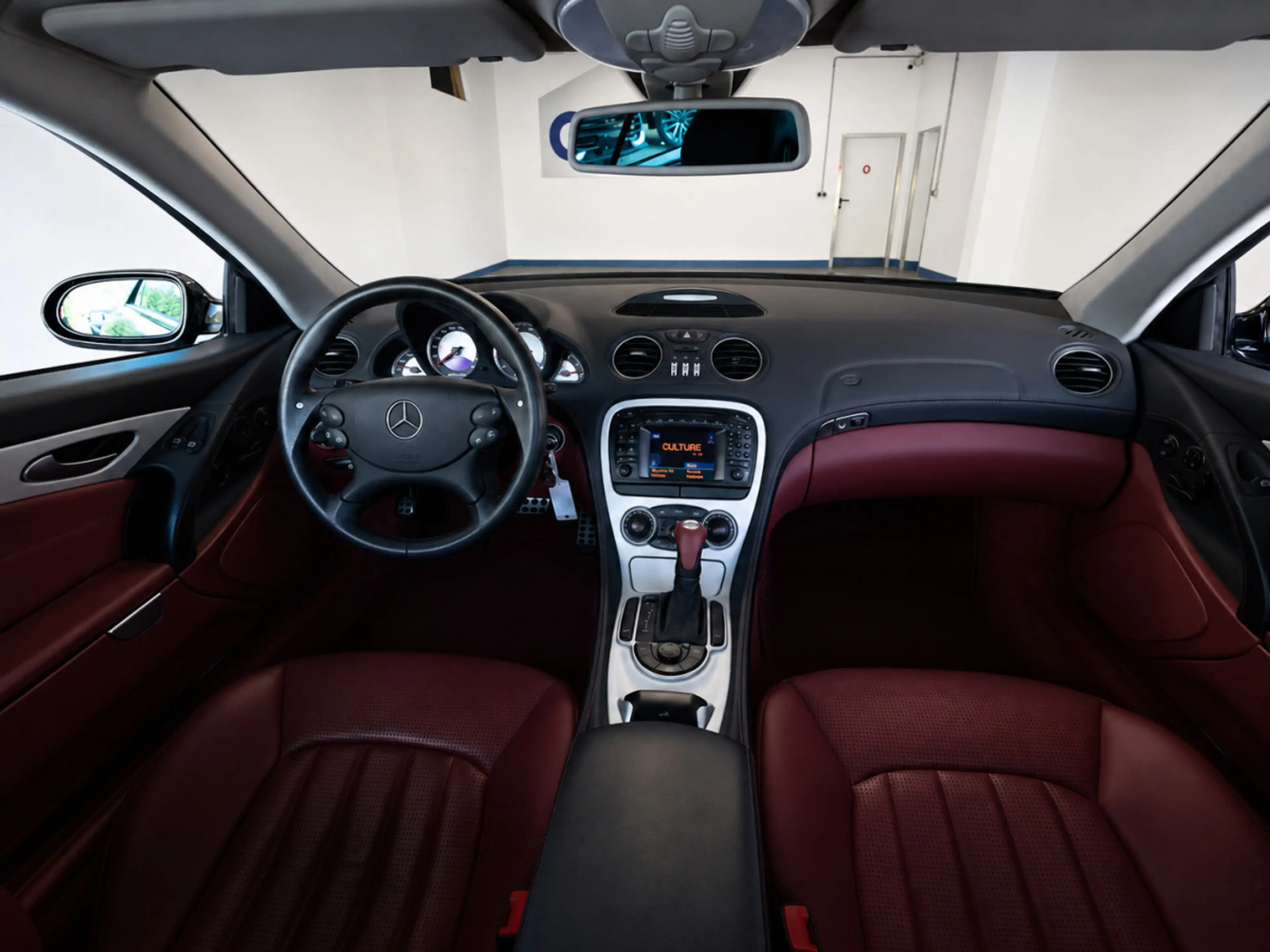 Mercedes-Benz SL 55 AMG - Designo - Panorama — photo 11