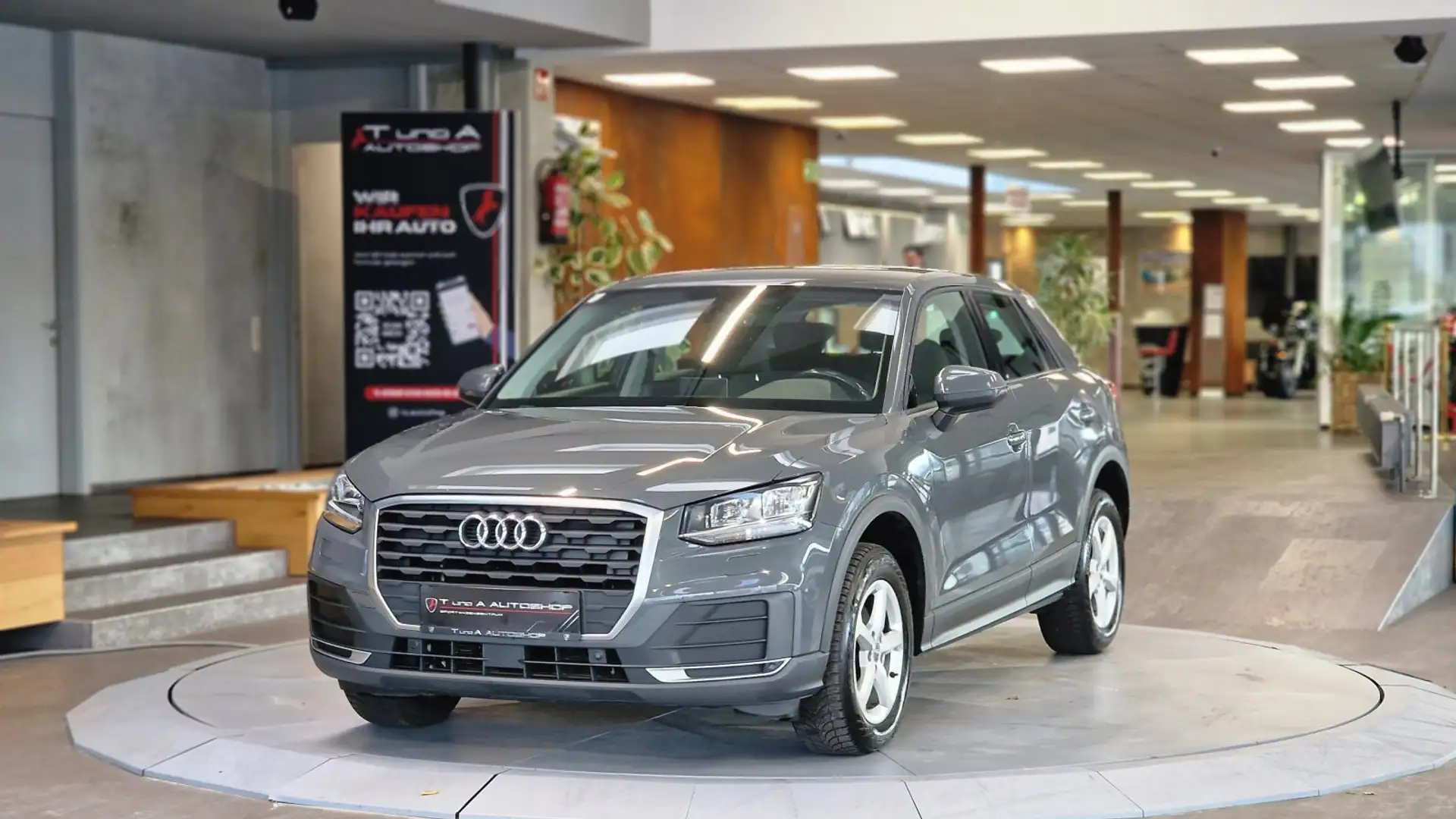 Audi Q2 Q2 1.6 TDI *Navi*Sitzheizung*16Zoll*PDC* Grau - 1