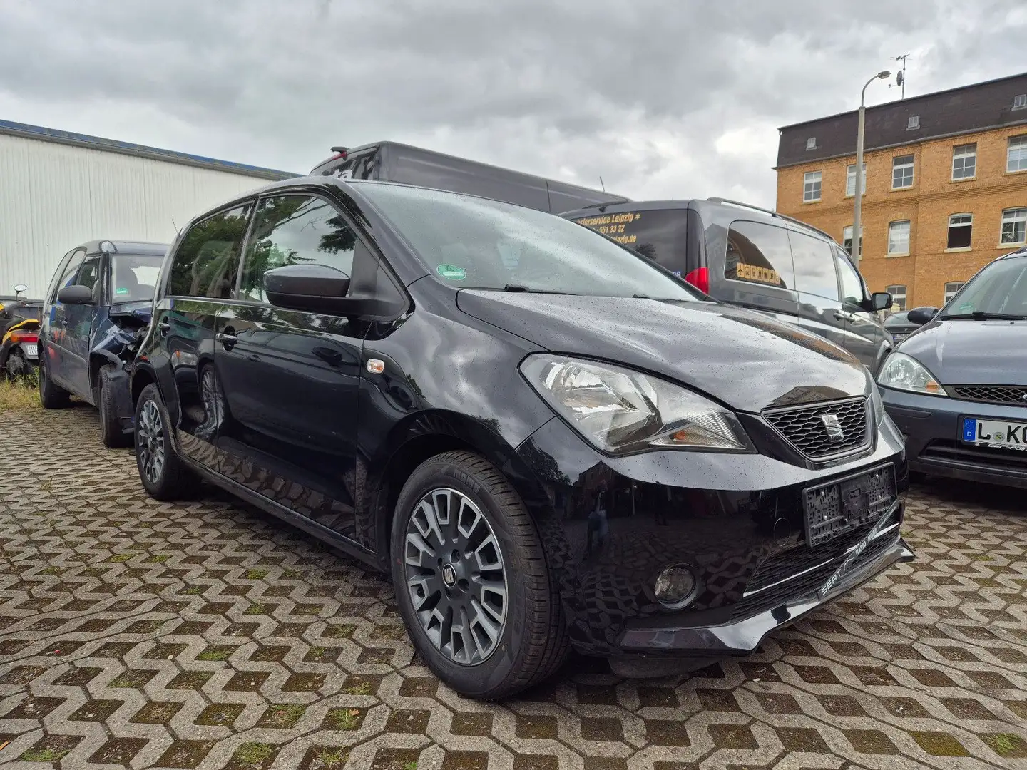 SEAT Mii Chic, Klima, Sitzheizung, 5 Tür, Noir - 1