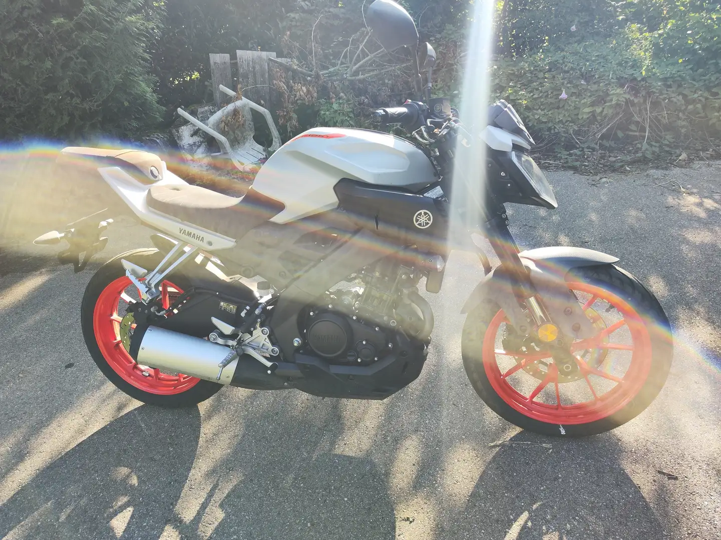 Yamaha MT-125 Piros - 2