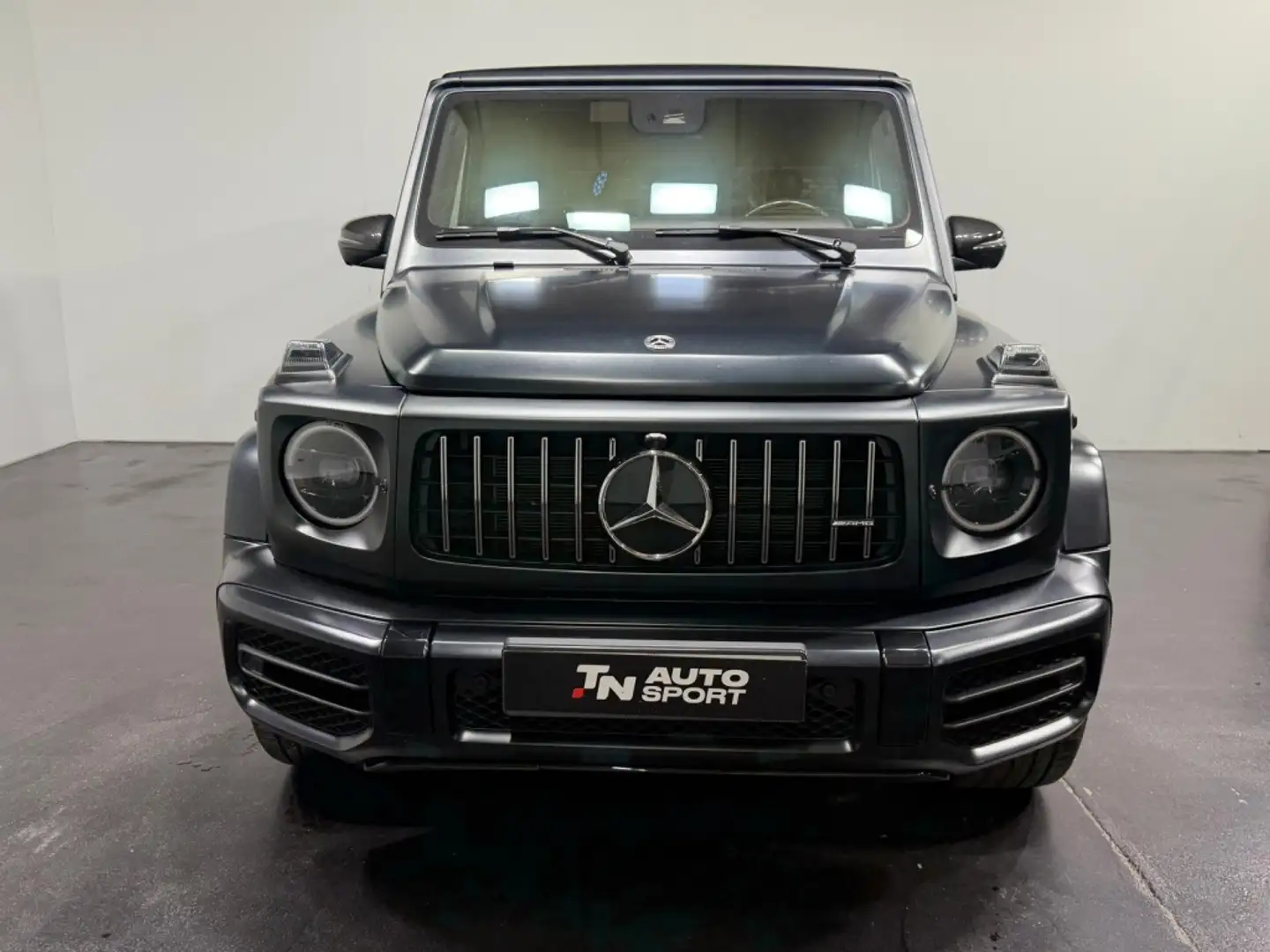 Mercedes-Benz G 63 AMG 4Matic 9G-Tronic Gris - 2