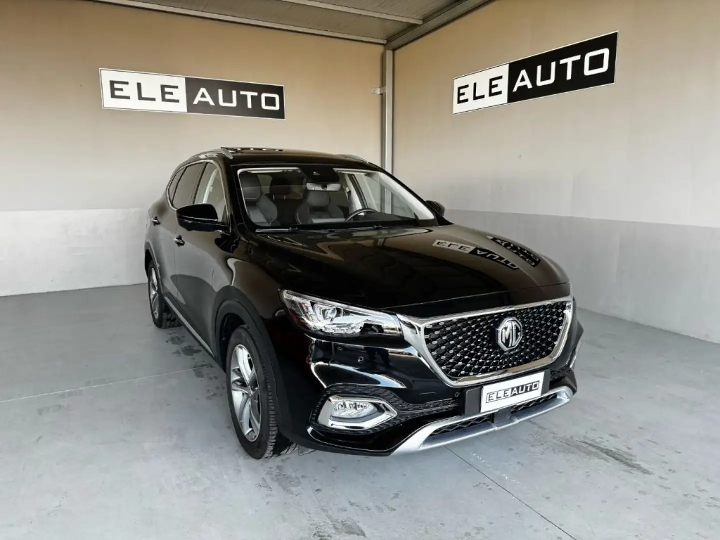 MG EHS PHEV 162cv Hybrid Luxury Tetto Noir - 1