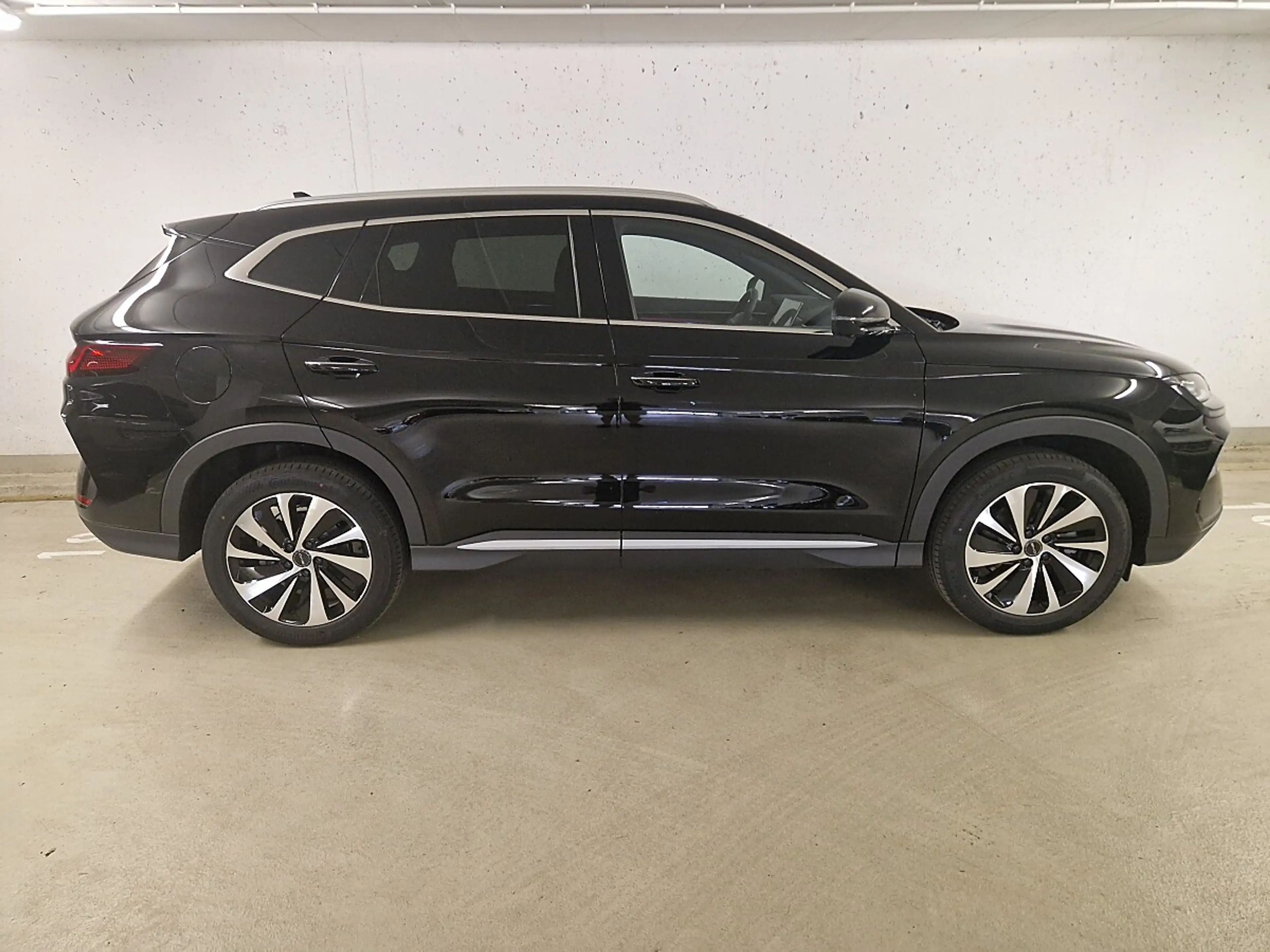BYD Seal U DM-i PHEV 18,3kWh Boost Österreich Paket — photo 7