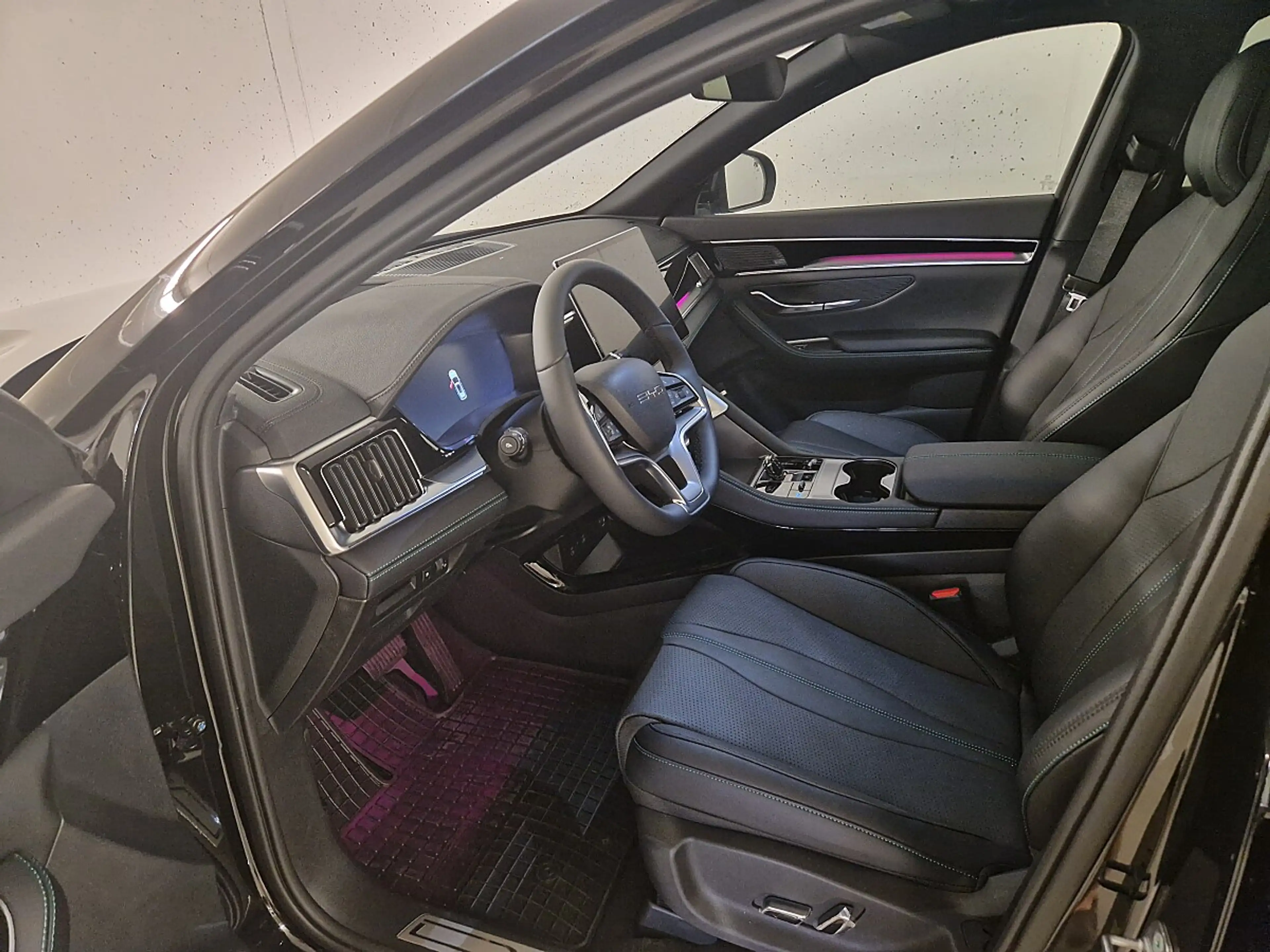 BYD Seal U DM-i PHEV 18,3kWh Boost Österreich Paket — photo 15