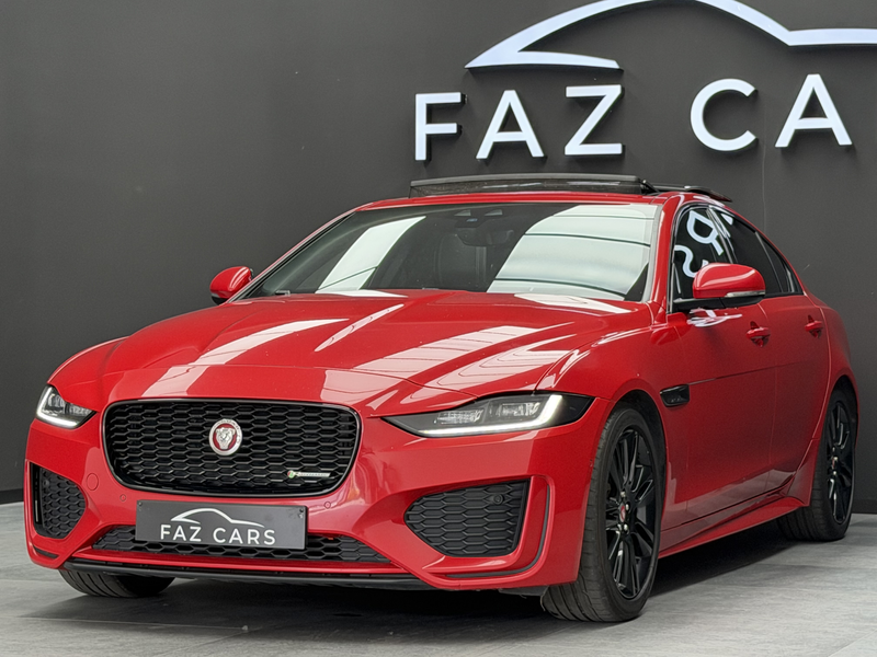 Jaguar XE 2.0 D R-Dynamic SE *CUIR + GPS + CAMÉRA + GARANTIE* — photo 2
