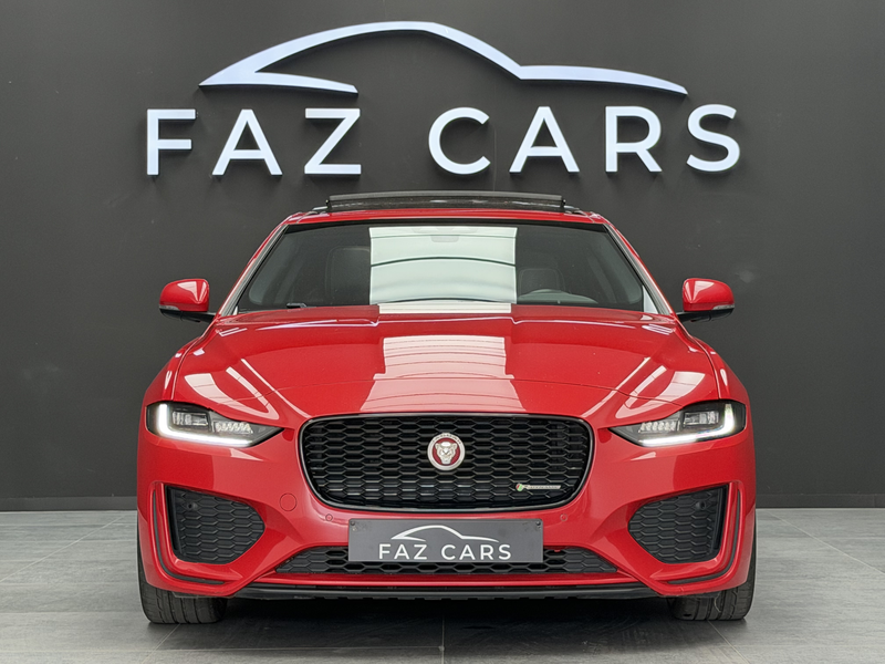 Jaguar XE 2.0 D R-Dynamic SE *CUIR + GPS + CAMÉRA + GARANTIE* — photo 3