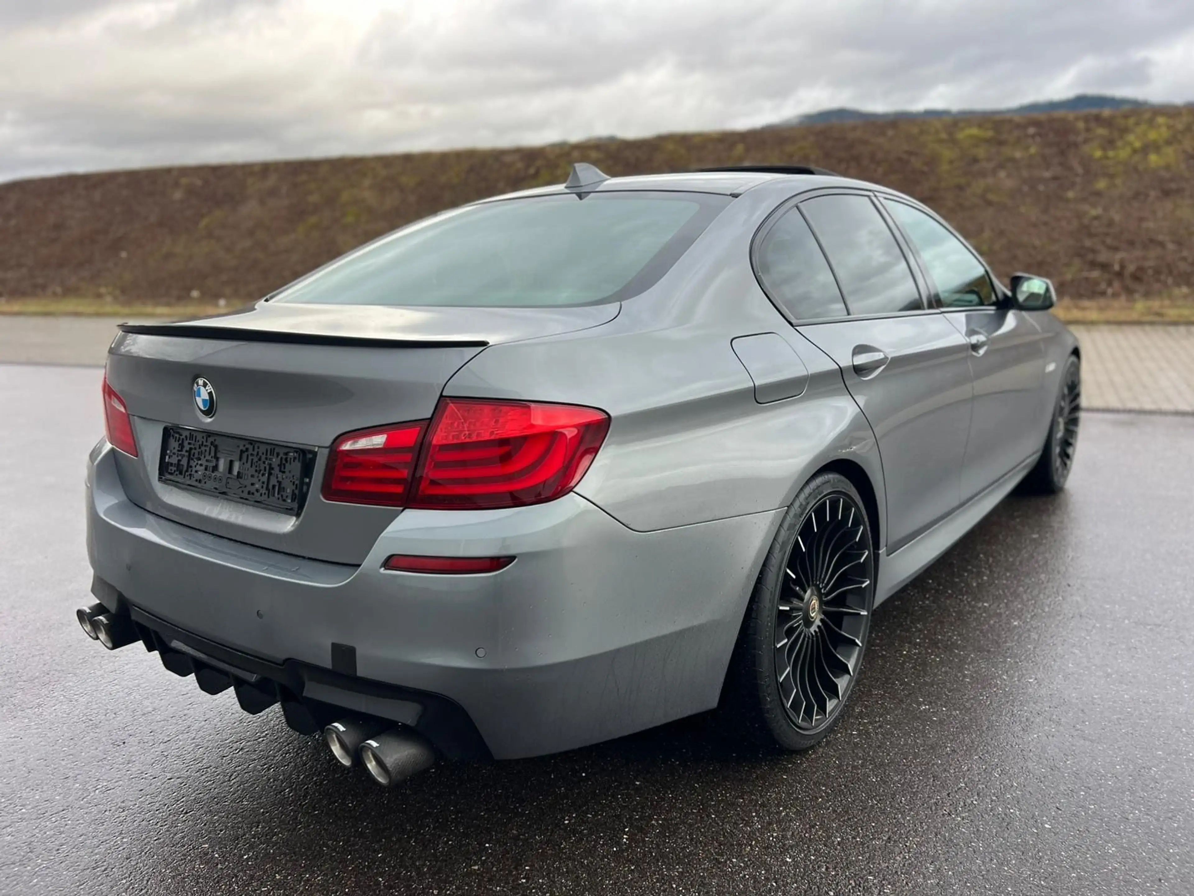BMW 535 d 5 Limousine M5 — photo 4