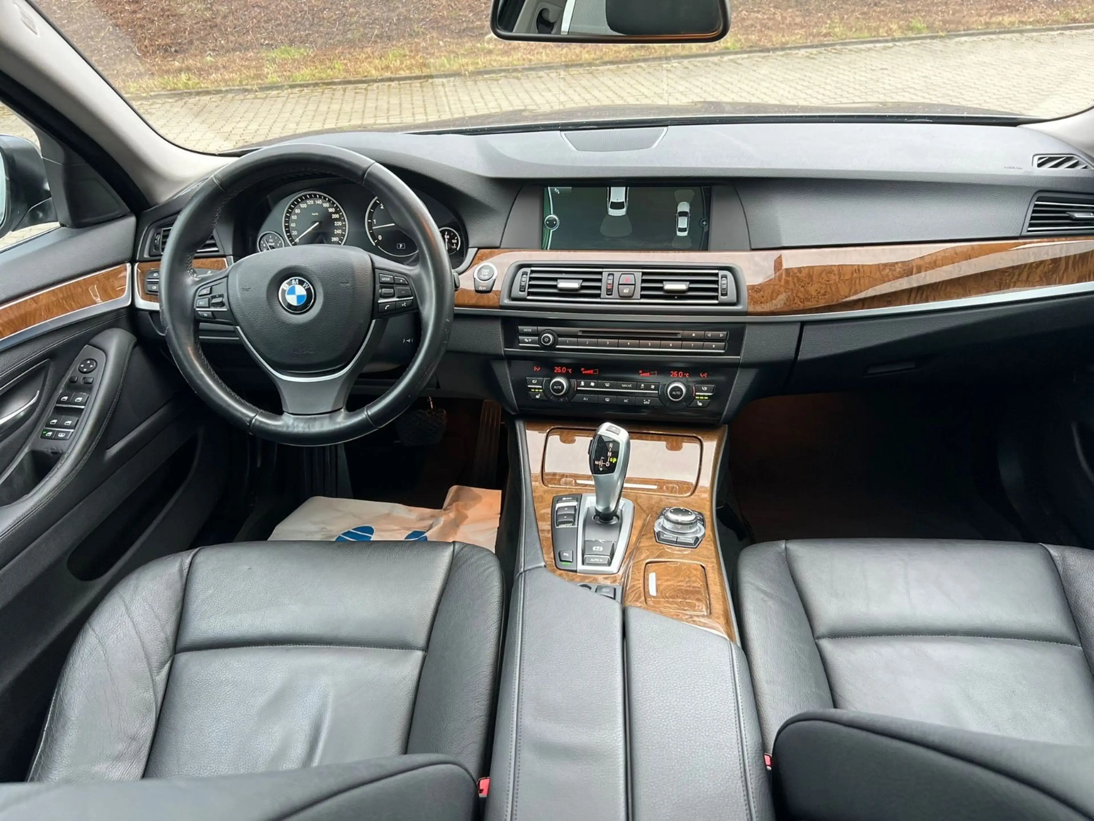 BMW 535 d 5 Limousine M5 — photo 10