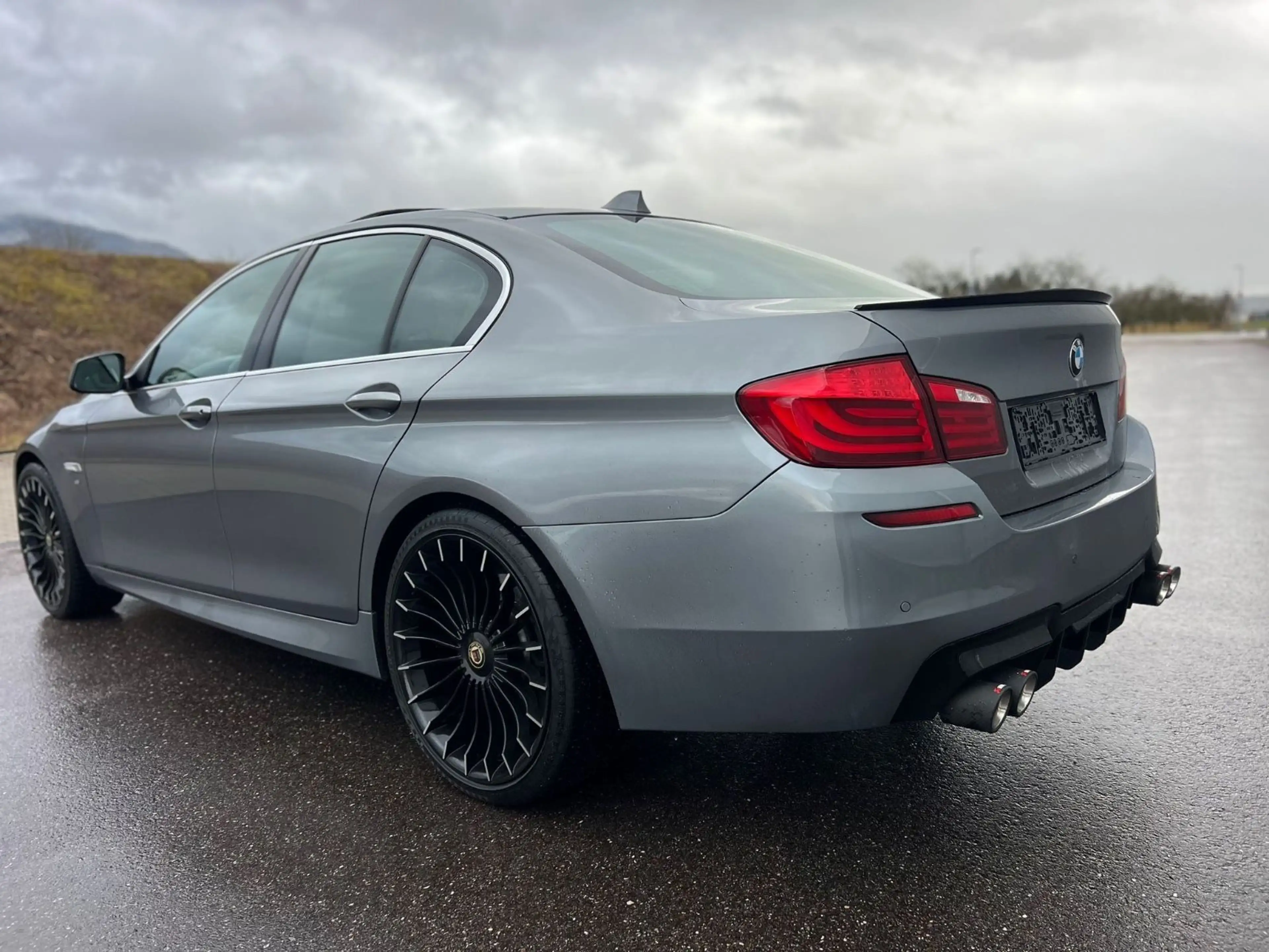 BMW 535 d 5 Limousine M5 — photo 16
