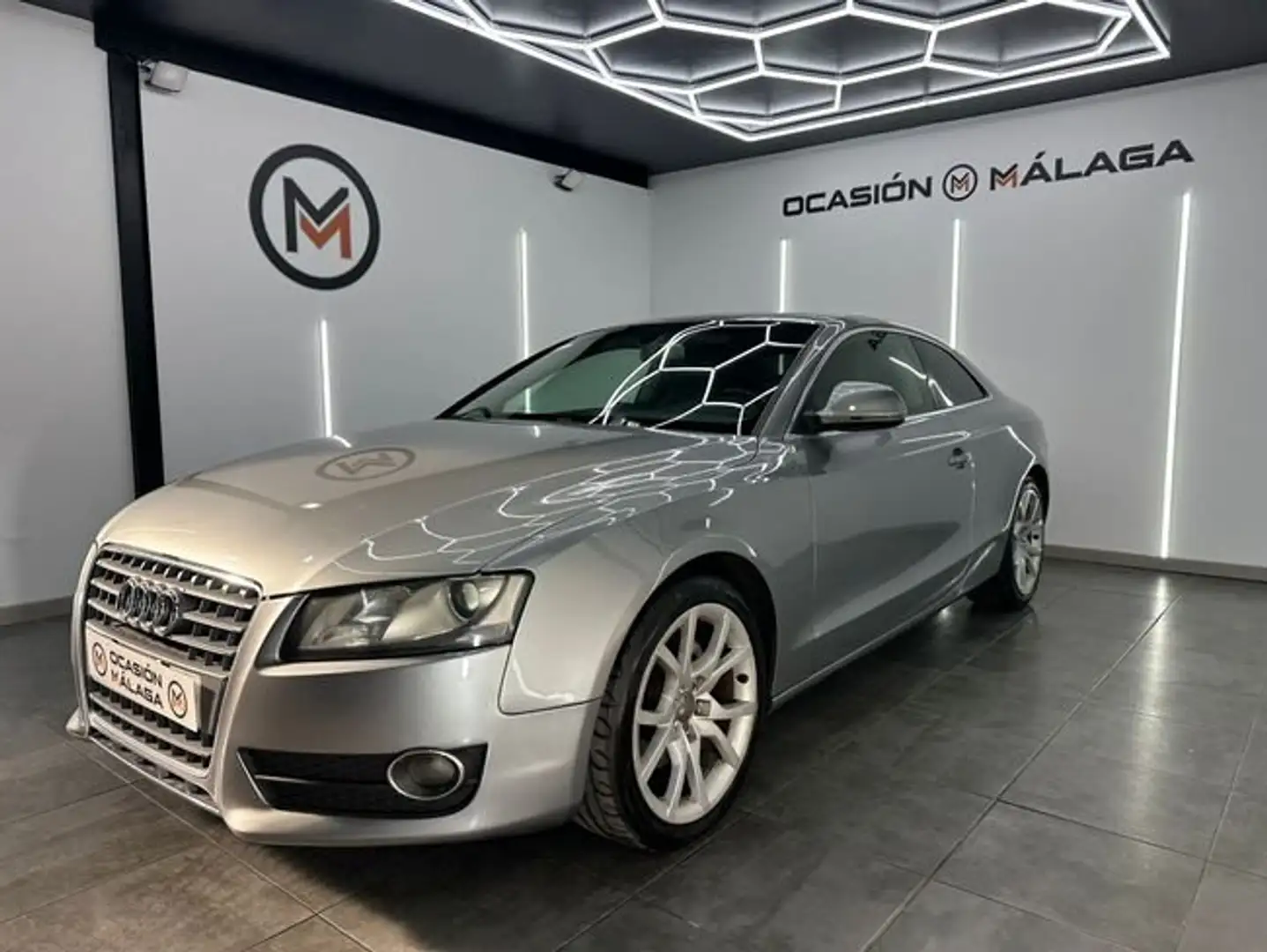 Audi A5 Coupé 2.7TDI Multitronic Plateado - 1