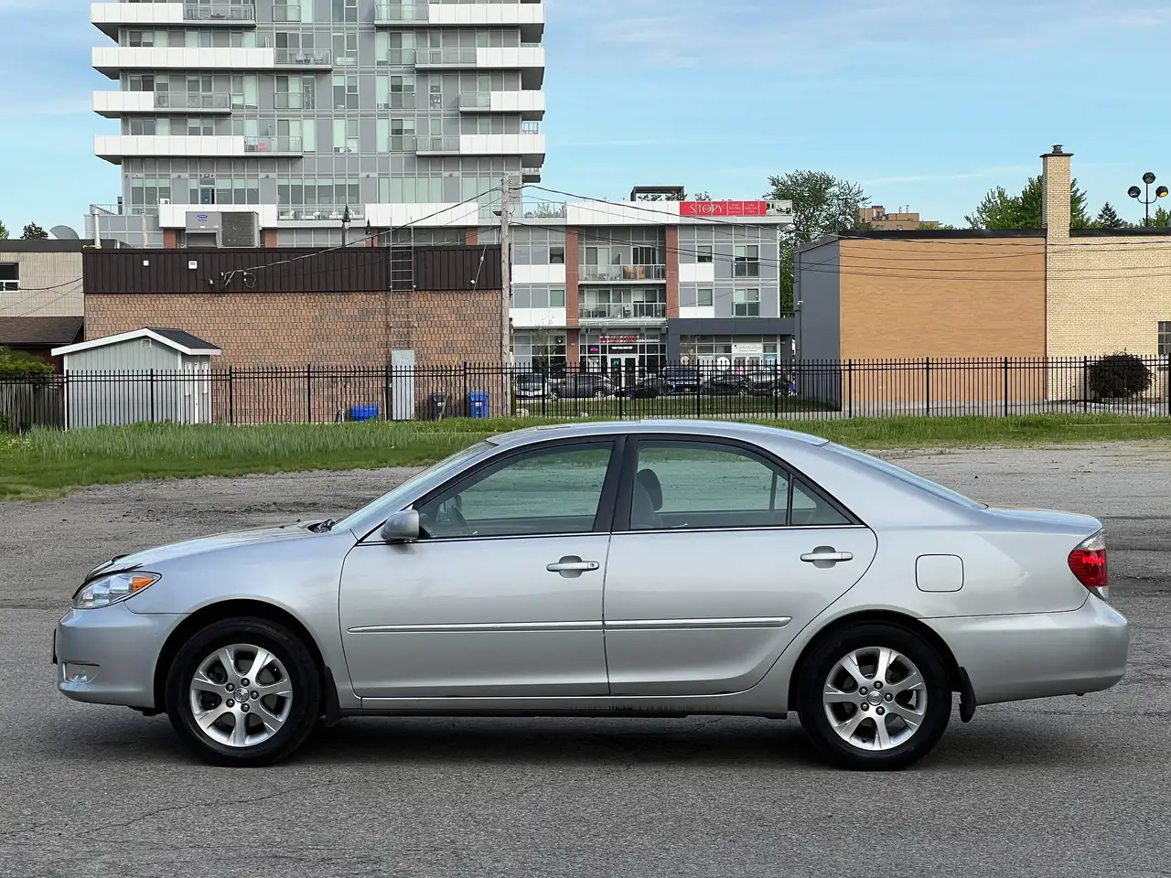 Toyota Camry снимка Toyota Camry