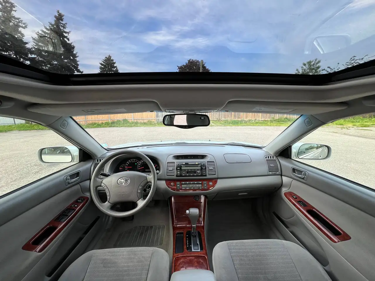 Toyota Camry снимка Toyota Camry